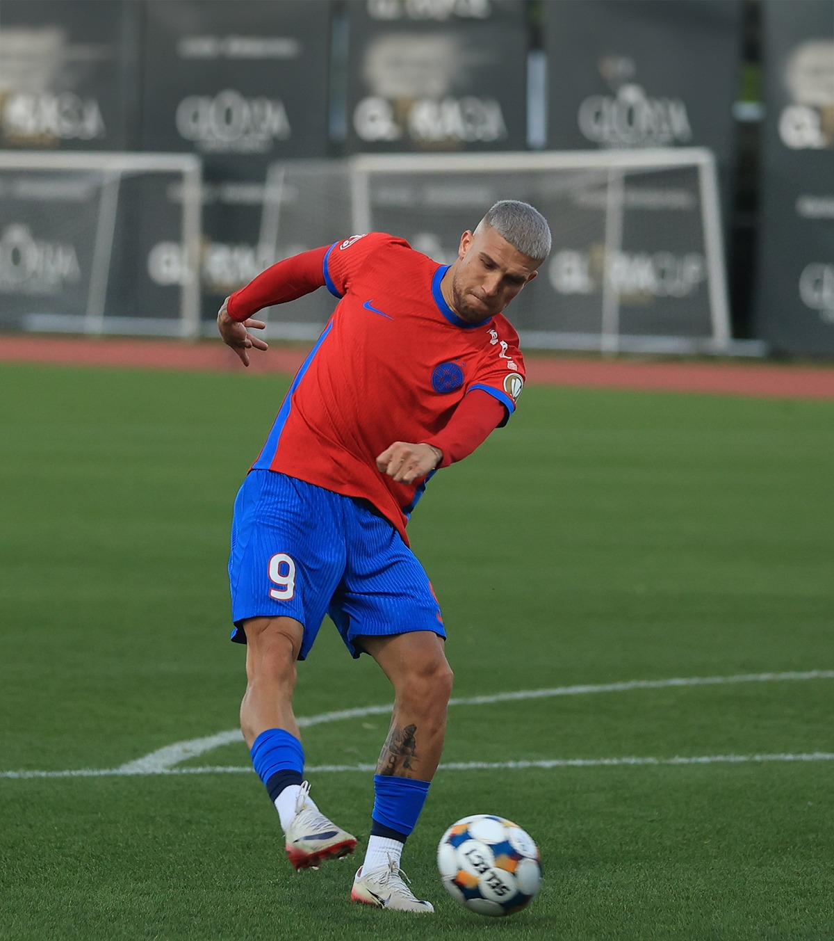 Au pus ochii pe Bîrligea  Mai multe cluburi din Serie A s-au interesat de serviciile atacantului de la FCSB: „7-8 milioane de euro”