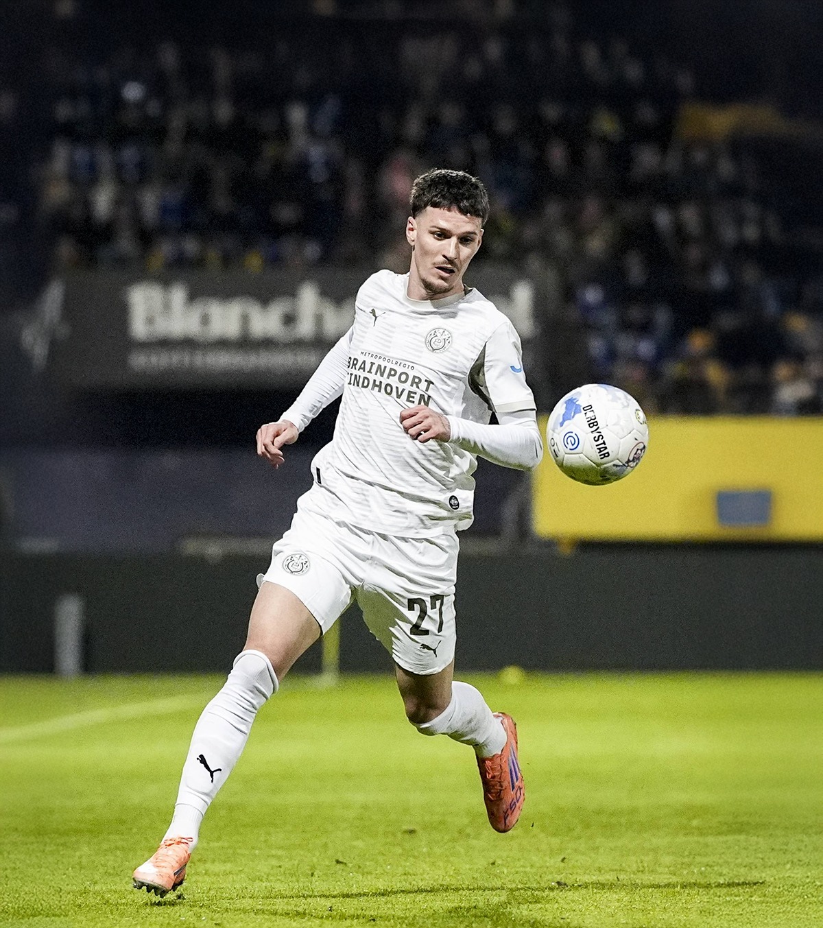 Dennis Man, aproape de alt vis Extrema poate reuși încă o premieră în carieră la PSV. De ce a jucat doar 19 minute sâmbătă