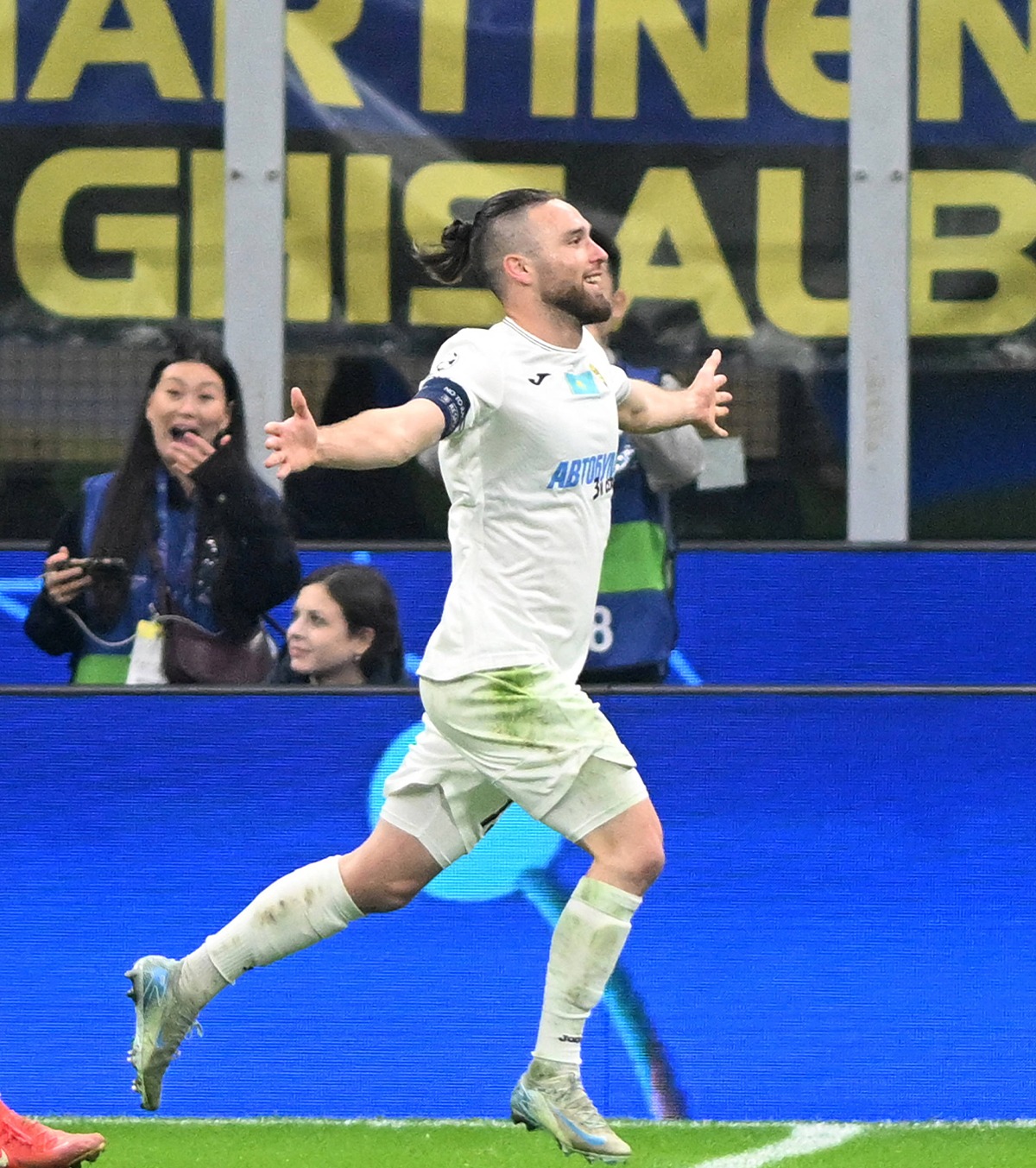 „Nu am mai întâlnit așa ceva”  Ofri Arad l-a uimit pe Mihai Stoica » Ce l-a întrebat mijlocașul pe conducătorul de la FCSB