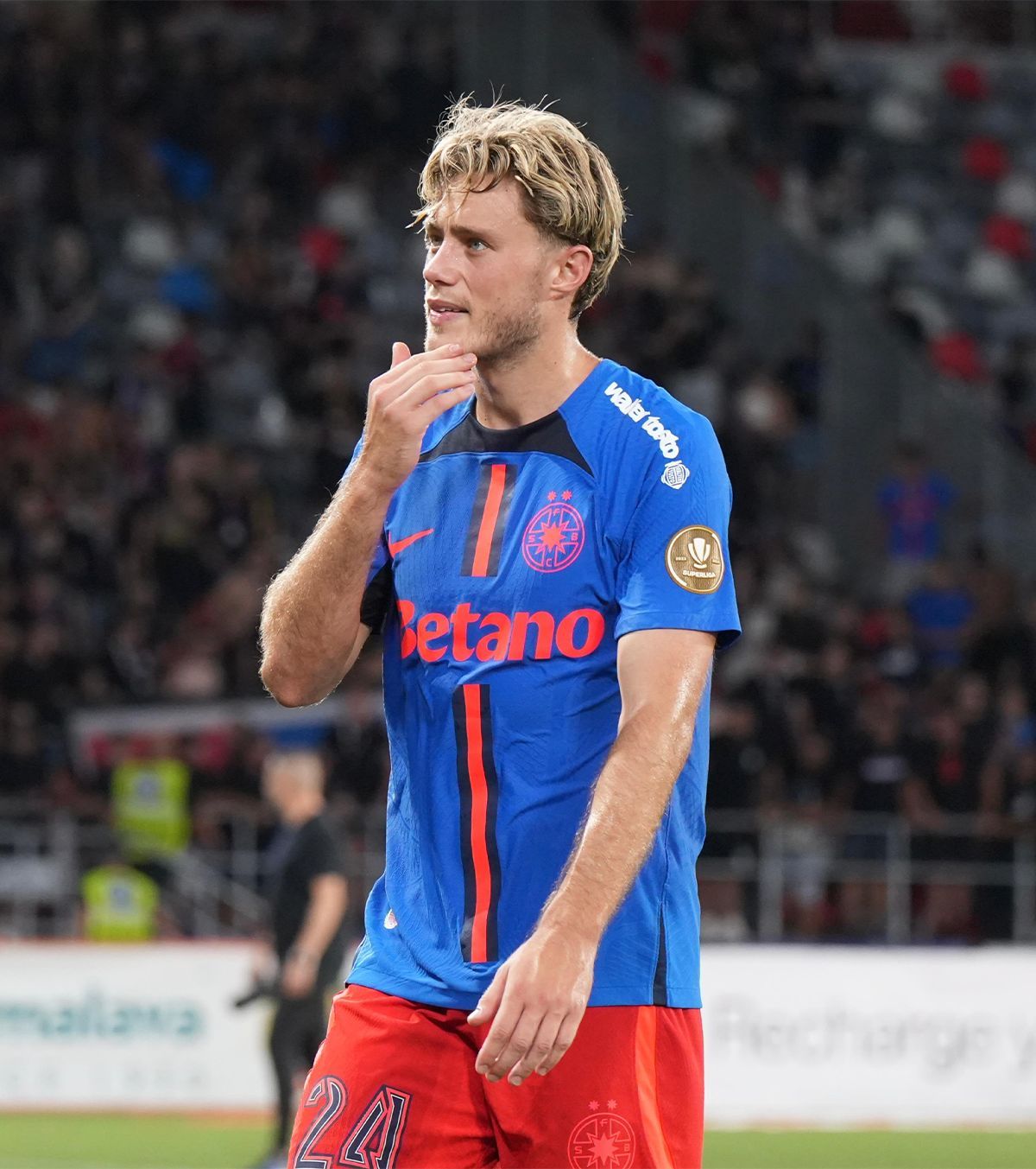 Înapoi, în Liga 1?  Fostul fotbalist de la FCSB și Craiova ar putea reveni în România după doar 5 luni