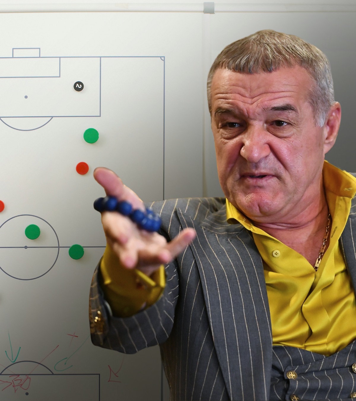 Sugestie pentru „antrenorul” Becali  Basarab Panduru îl trimite să analizeze și adversarii, înainte să decidă cine joacă la FCSB + comparație cu Formula 1