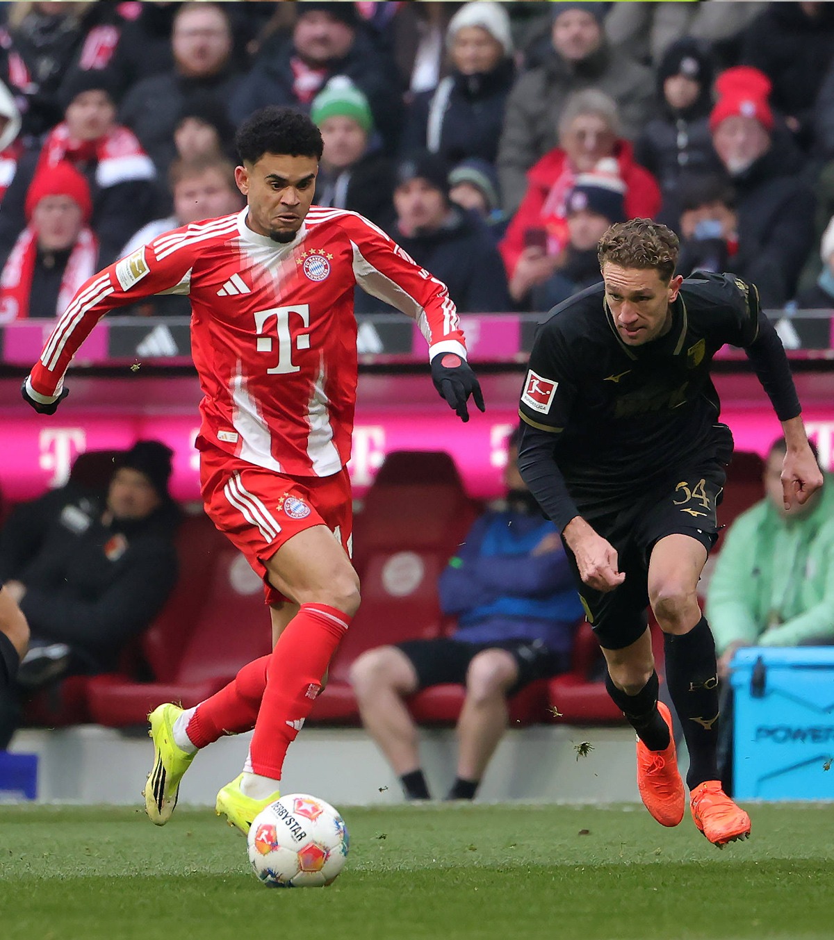Surpriză în Bundesliga FOTO. Bayern, primul eșec al sezonului! Victorie vitală pentru Augsburg pe terenul liderului
