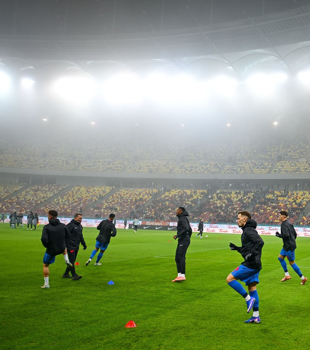 „Vi se pare normal?” FOTO. Au văzut  imaginile de pe Arena Națională și declarațiile lui Charalambous: „Mă așteptam la altceva”