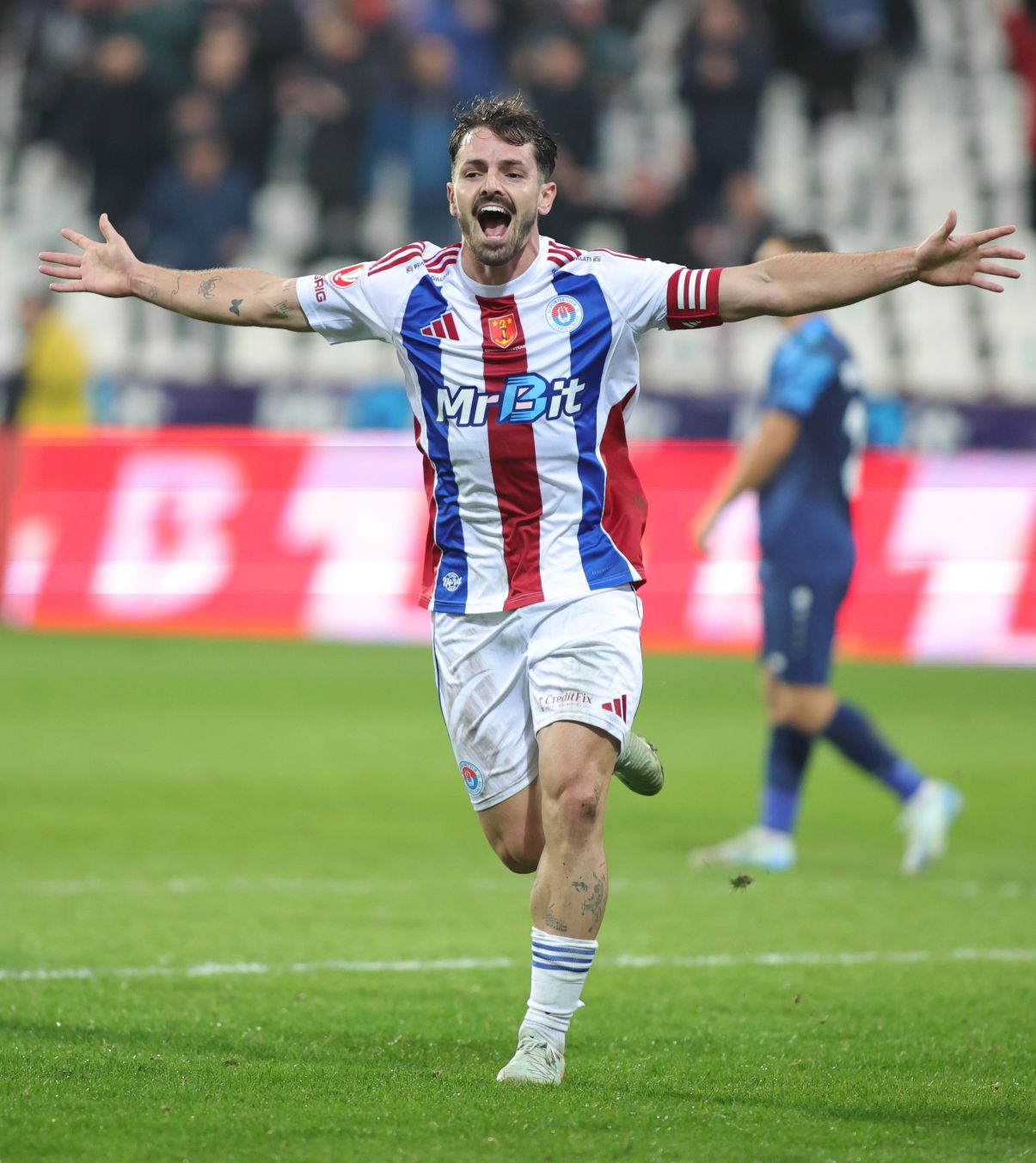 Oțelul își vinde căpitanul Jucătorul dorit de Rapid și FCSB pleacă de la Galați » Cu cine va semna și ce sumă ar urma să încaseze clubul