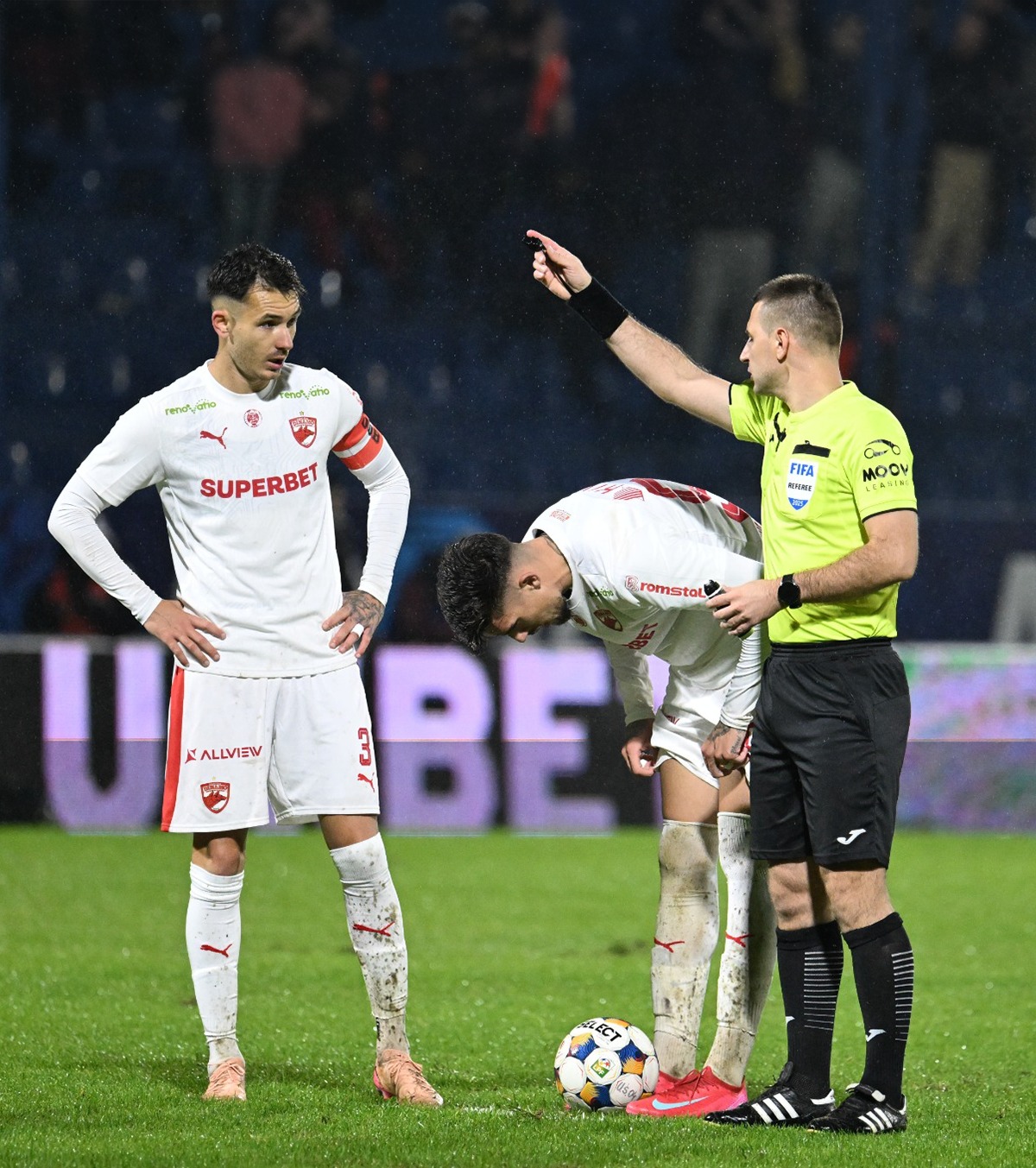 Drama lui Opruț Fotbalistul dinamovist a trecut recent prin momente dificile: „Mi-a povestit Cîrjan că te-a luat plânsul în mașină”