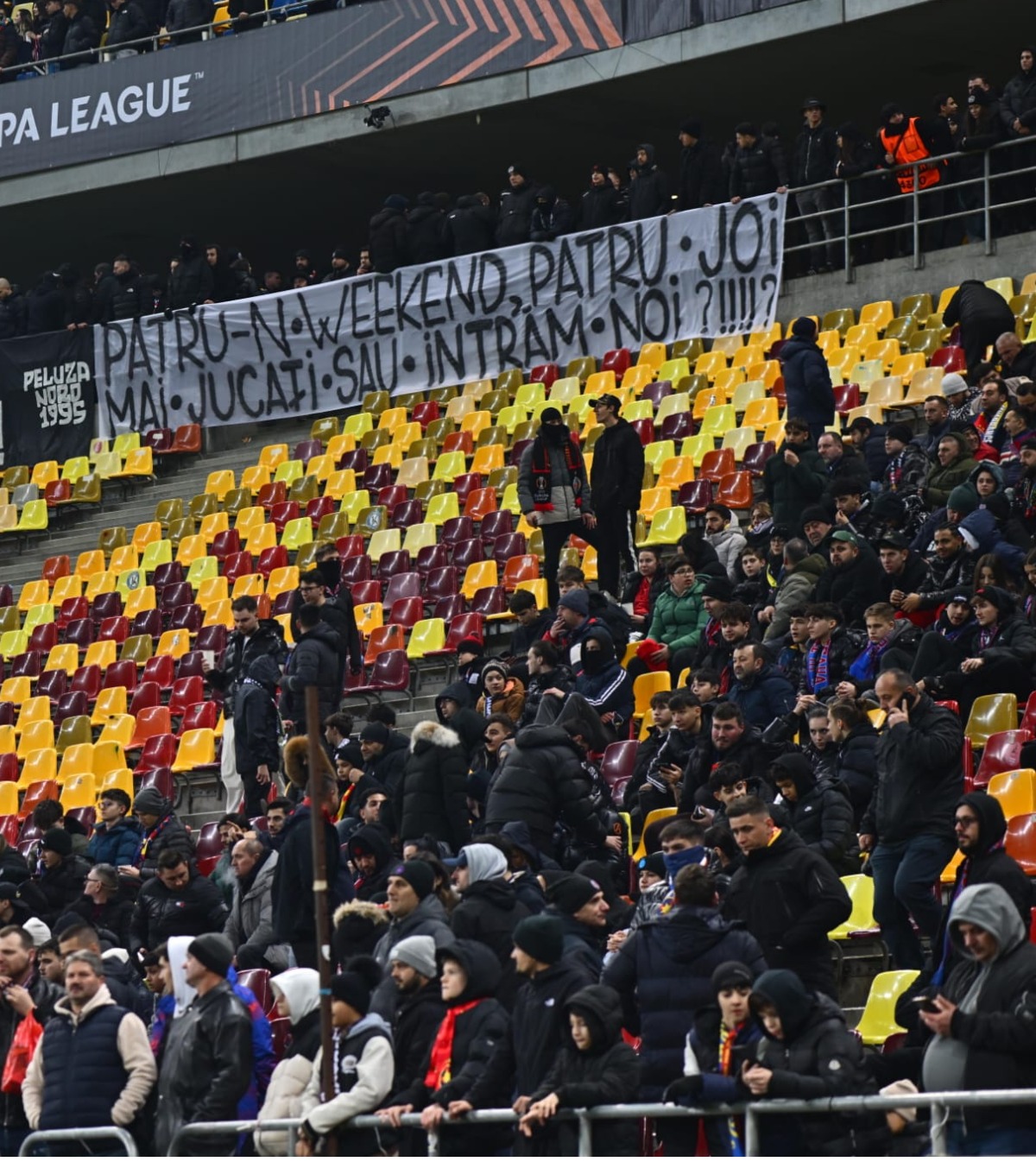 „Jucați fotbal!” Asta au scandat ultrașii FCSB spre propriii jucători la startul meciului cu Fenerbahce. Ce diferență față de 2025