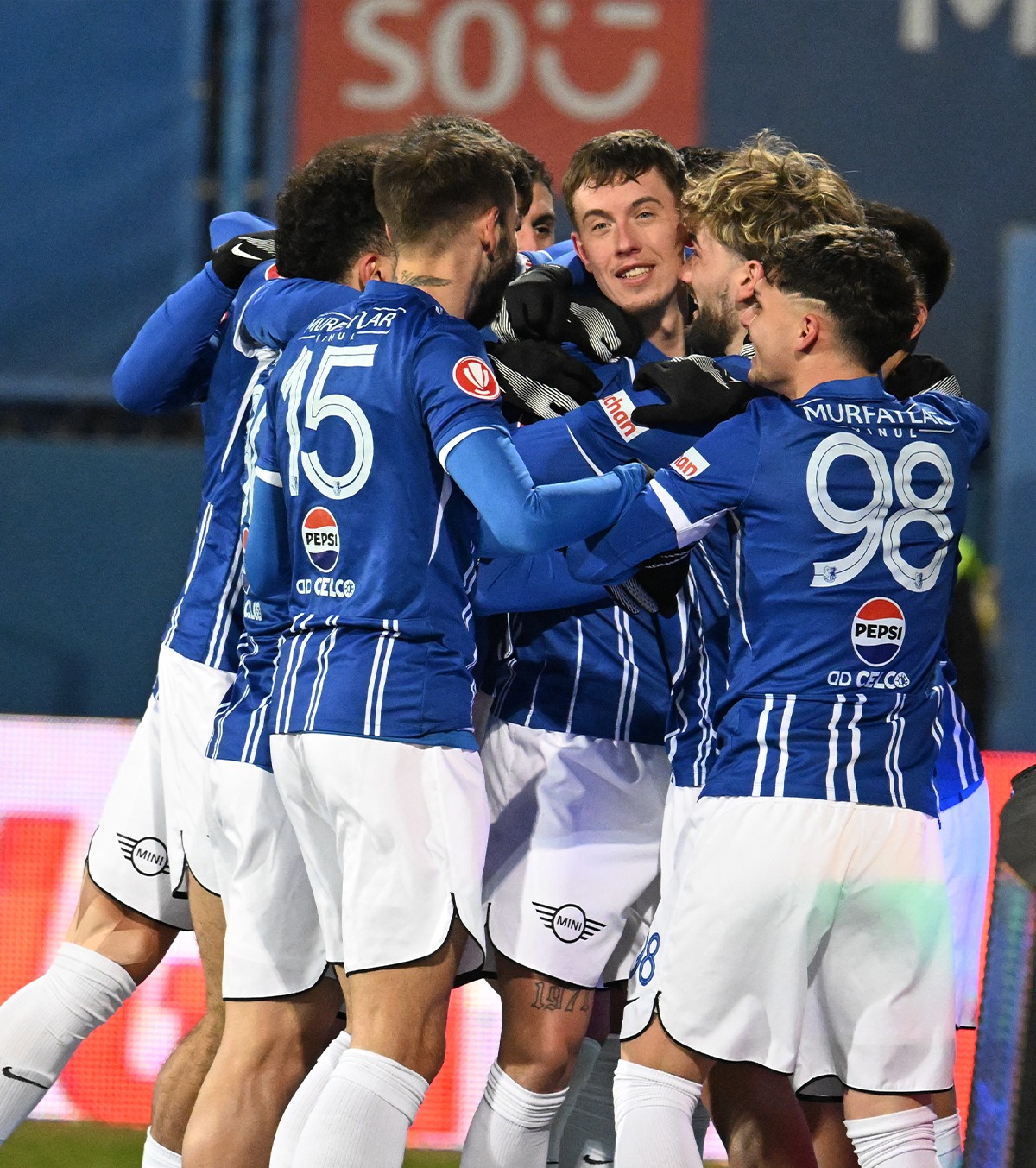 Craiova, KO în 30 minute! FOTO . Farul a ridiculizat liderul campionatului în mai puțin de o repriză!  Gafă imensă a lui Romanchuk