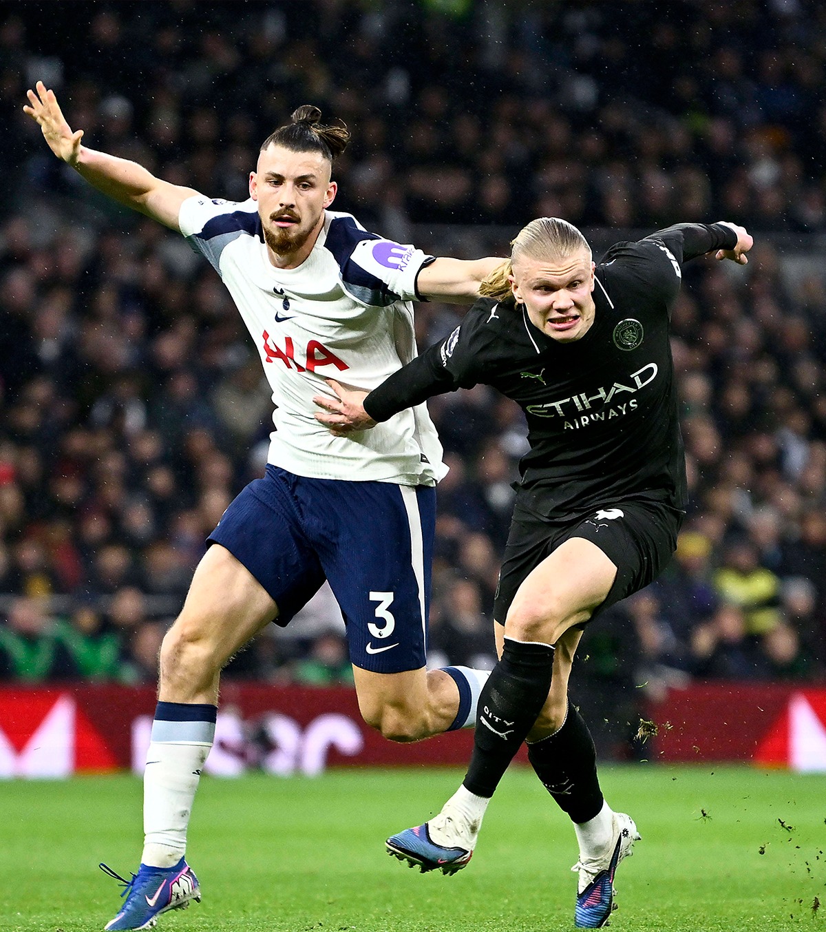 Nu-l lasă pe Drăgușin să plece! Românul va rămâne la Tottenham și în retur. Ce i-a făcut pe cei de la Spurs să-l blocheze în ultima zi de mercato
