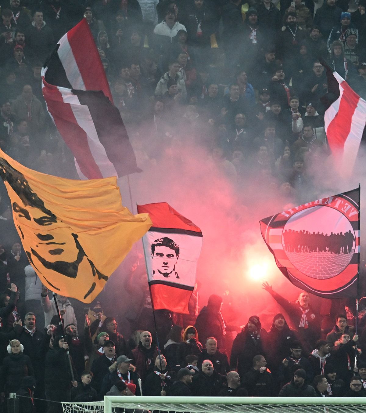 Omagiu pentru Hîldan Florentin Petre, mesaj emoționant în ziua în care „Unicul Căpitan” ar fi împlinit 50 de ani: „Dinamo încă te aşteaptă!”