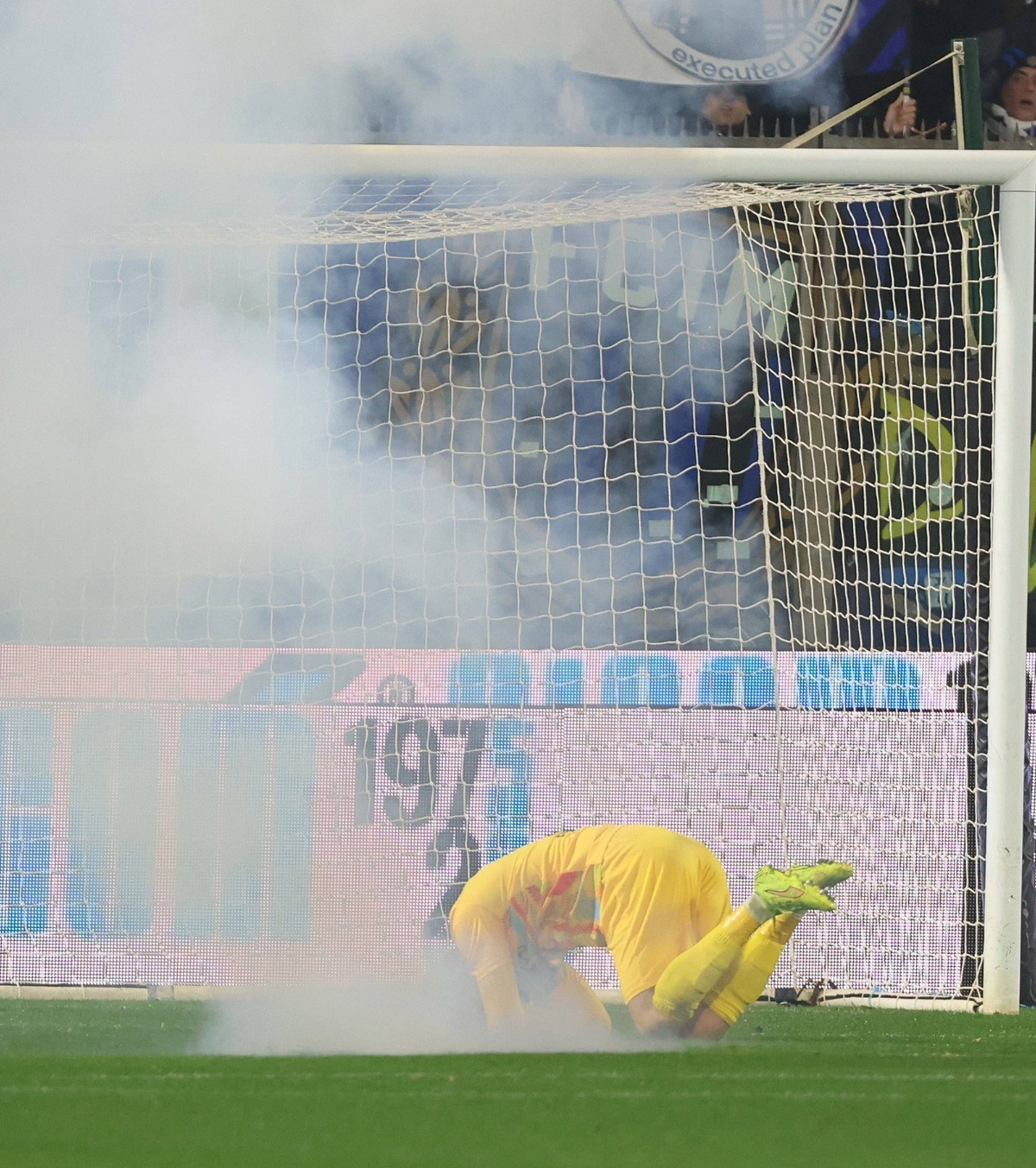 Echipa lui Chivu, pedepsită! Sancțiunea dură primită de Inter, după ce fanii au atacat portarul advers cu petarde » Ce se întâmplă cu derby-ul cu AC Milan