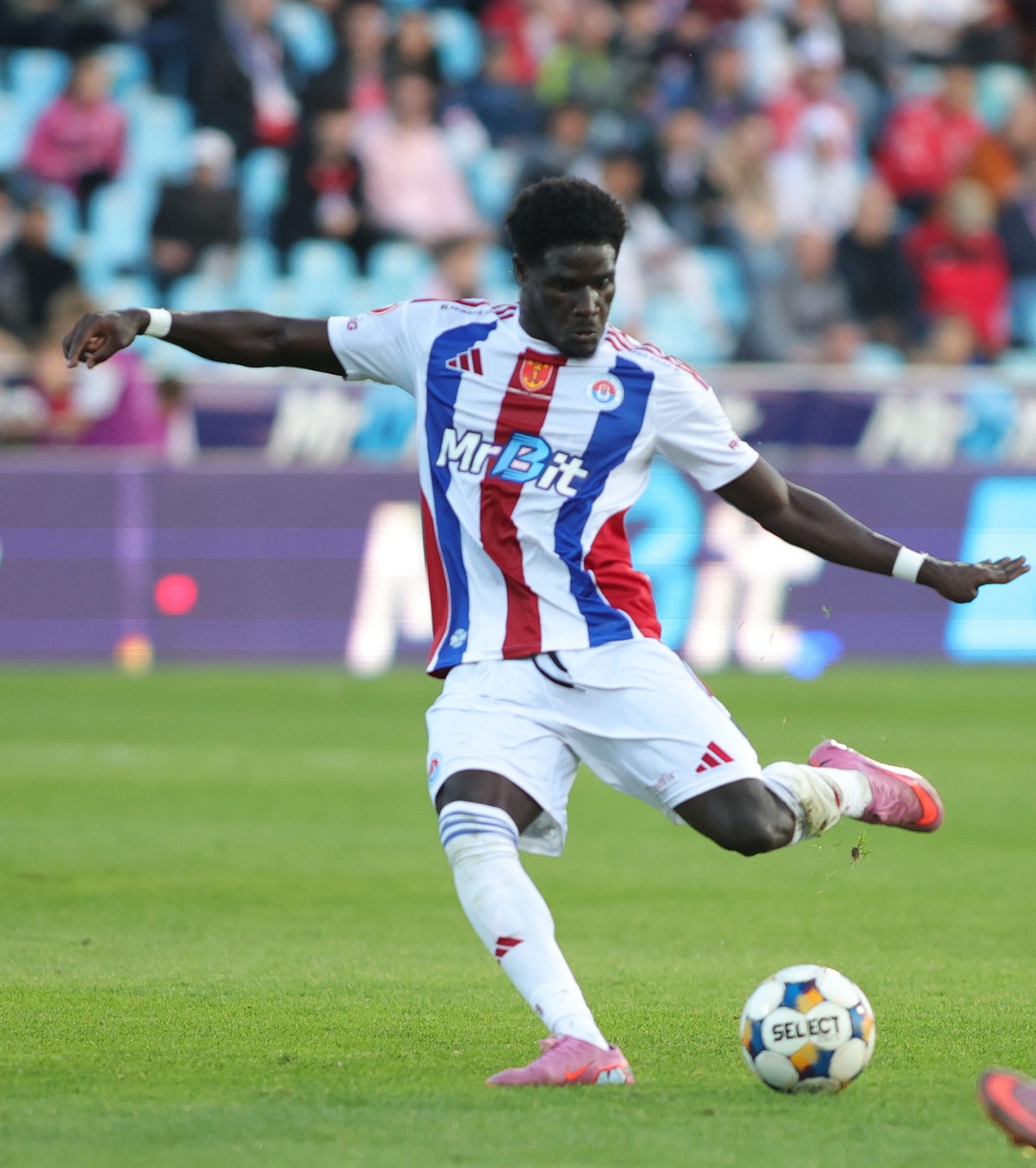 Joao Paulo, clauză de reziliere imensă Ce salariu va încasa noua achiziție a FCSB. Toate detaliile contractului