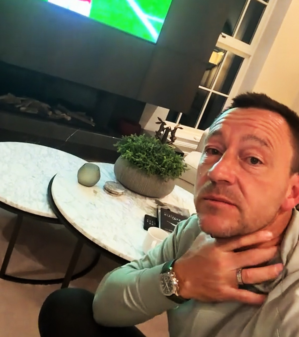 „De ce ar posta asta?!” VIDEO: John Terry, ironizat de rivali: „Legendă arogantă” » Clipul s-a viralizat peste noapte: „Să nu pui asta nicăieri, tată!”