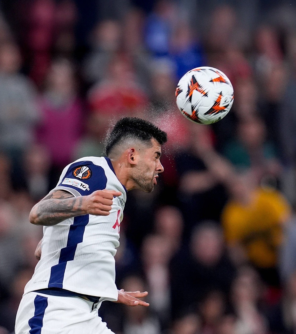 Tensiune în vestiarul lui Drăgușin Ce l-a înfuriat pe căpitanul lui Tottenham. Situația e critică