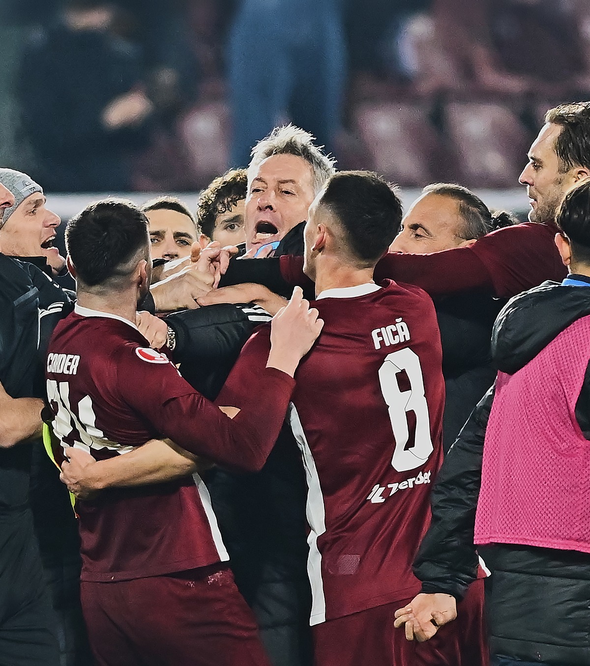 „Gestul lui Bergodi a lezat un club întreg” CFR Cluj cere ca antrenorul italian să fie pedepsit exemplar: „Îi reamintim asta”