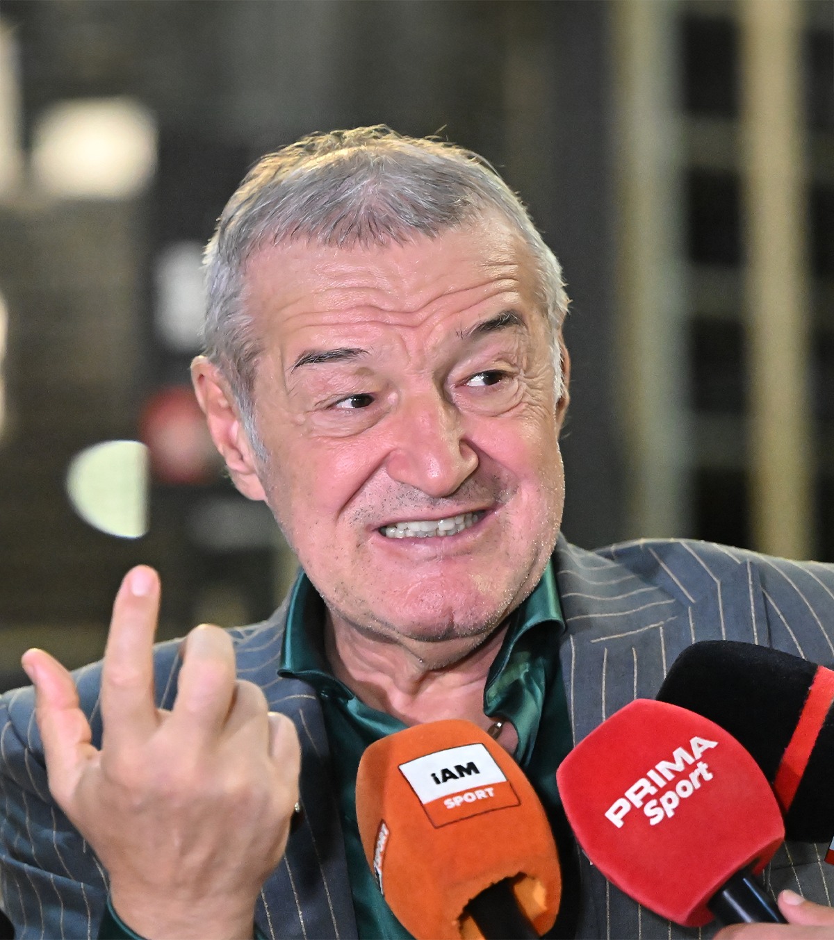 „Nu se compară!” Gigi Becali îl critică pe Iuliu Mureșan: „O să se uite pe imagini” » Ce l-a deranjat pe patronul FCSB