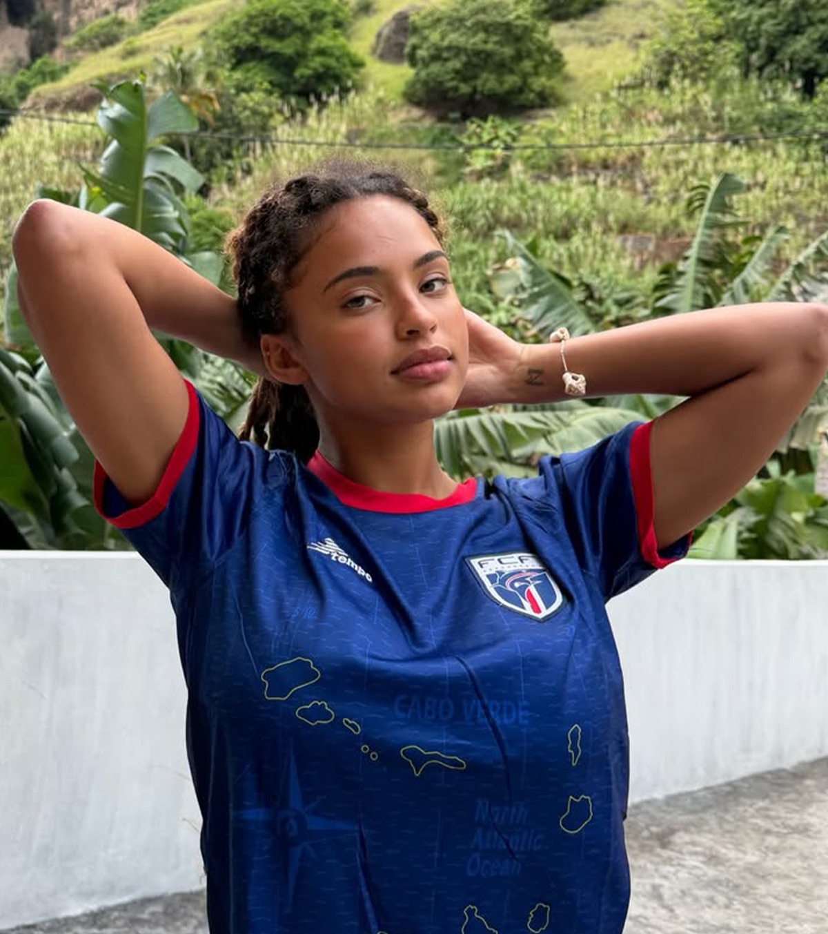 „Le închei carierele” O vedetă din Franța, despre părțile întunecate ale celebrității: „La 14-15 ani primeam mesaje private de la fotbaliști și actori”