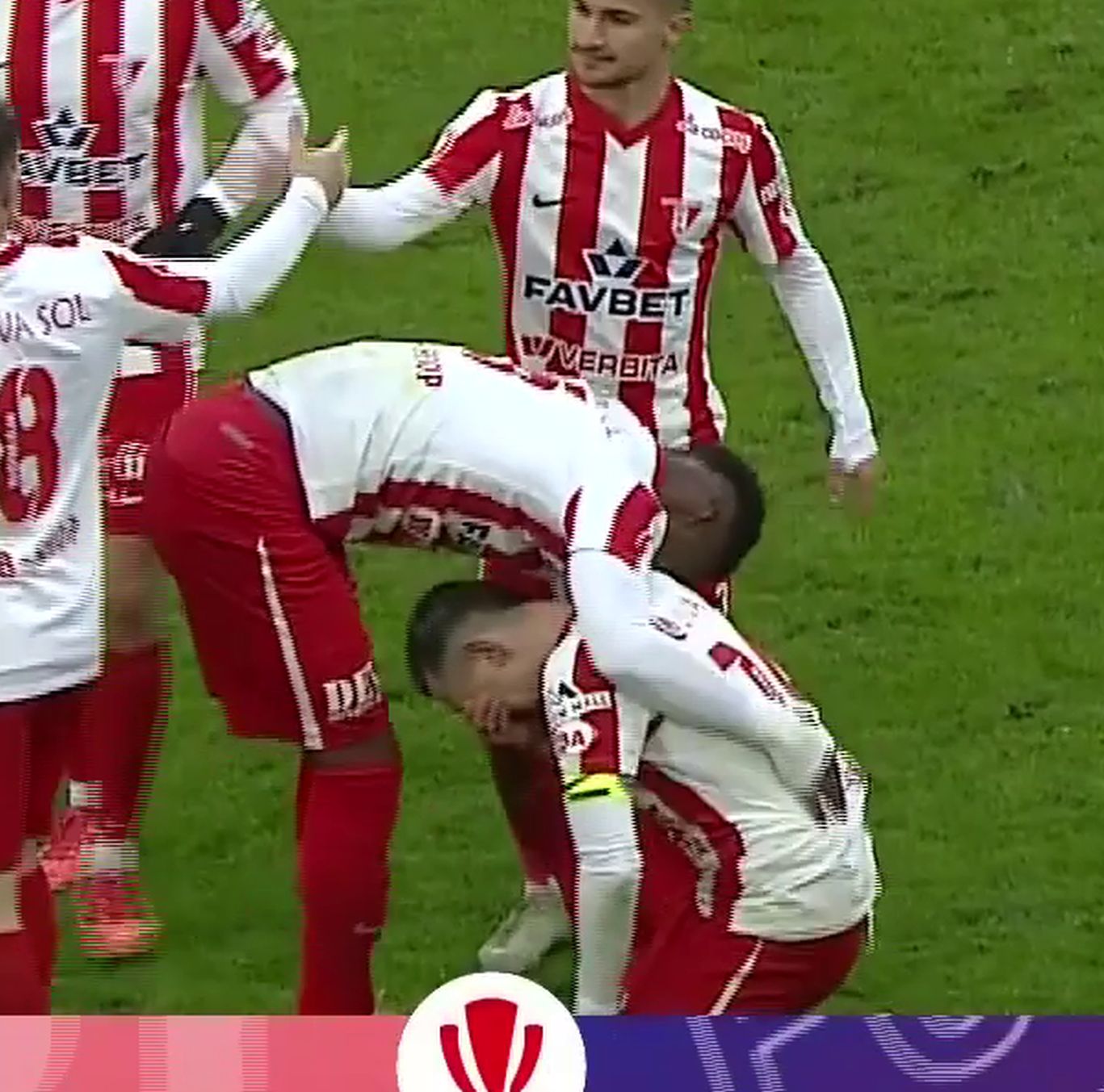 Costache, în lacrimi A plâns după ultimul meci la UTA, în care a adus victoria: „Cei de la Noah nu mă lăsau, dar eu am ales să joc”