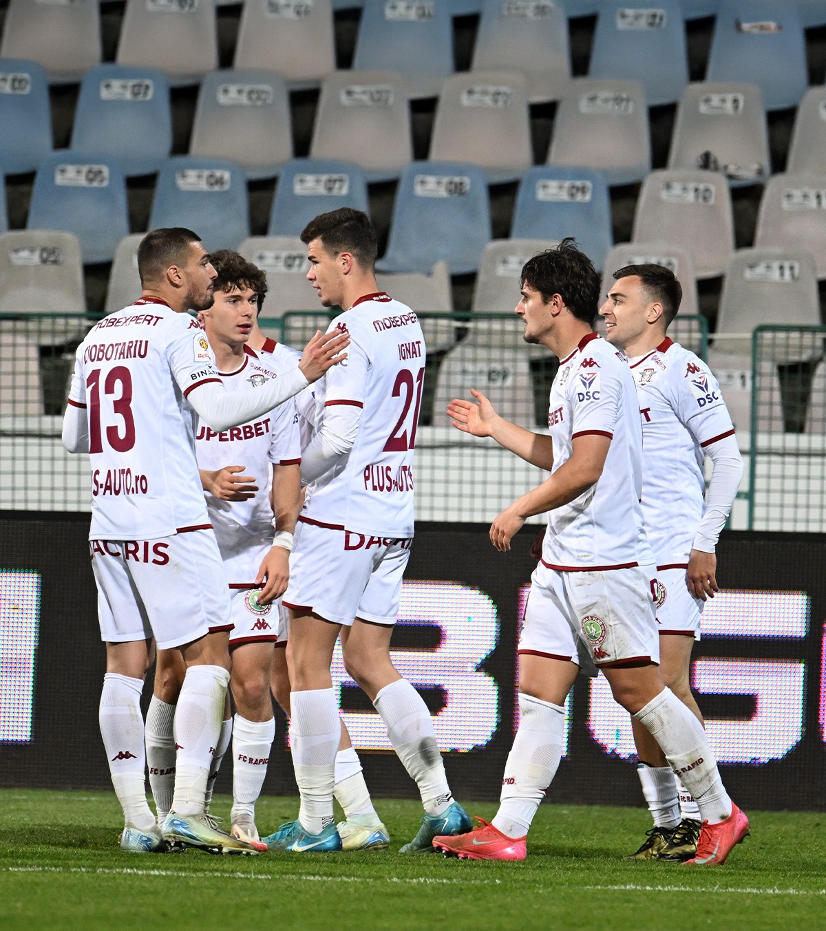 Pleacă de la Rapid  L-a fi anunțat deja pe Dan Șucu de decizia luată » Va semna cu un club din Ligue 1!