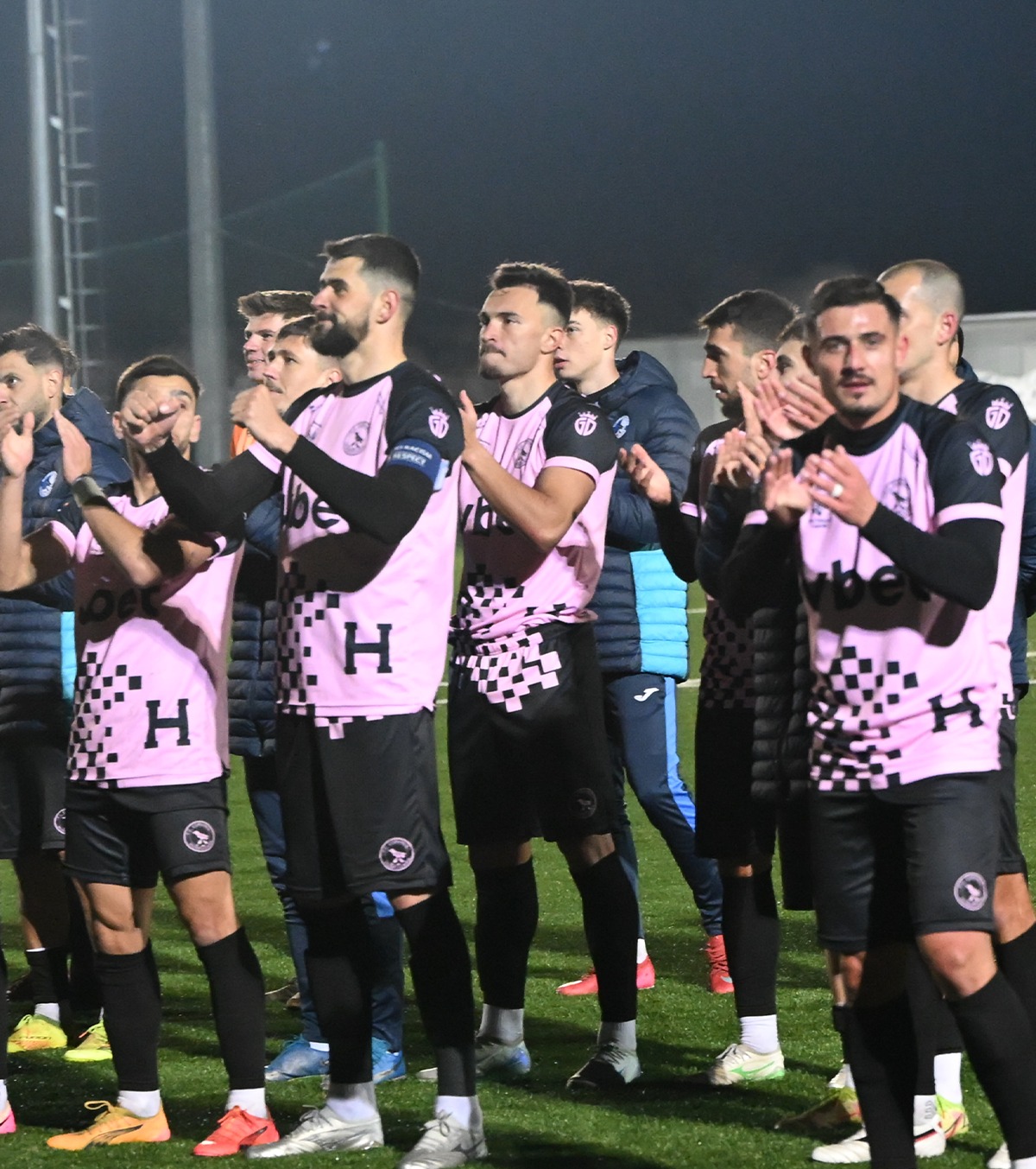 „Strategii politice”  Senatorul PNL critică alegerea echipei de tradiție: „Privată de meciurile de Superligă din cauza deciziilor județene”