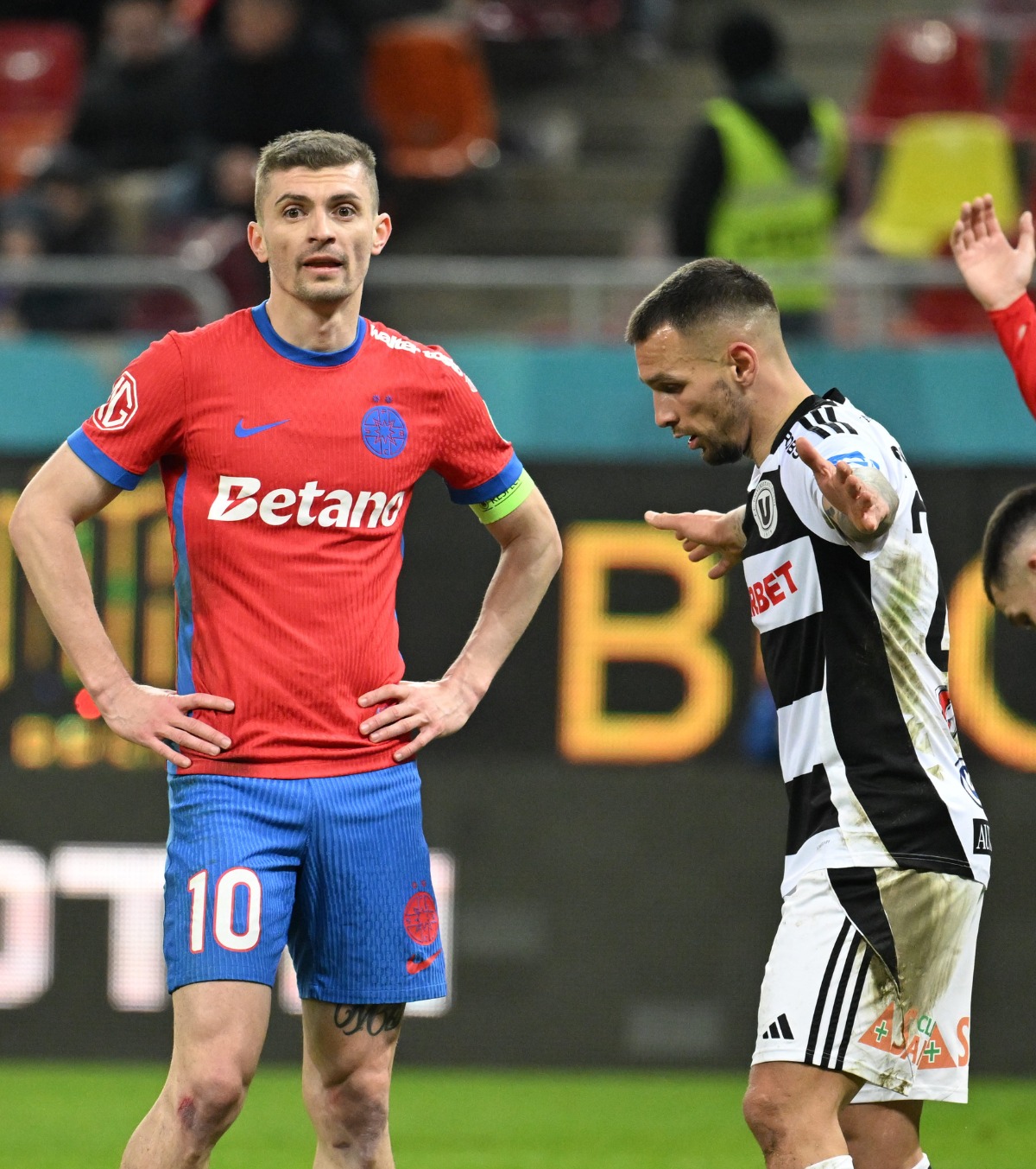 I-a lăsat fără cuvinte Fotbaliștii de la FCSB, surprinși de demisia lui Elias Charalambous: „Nu a intrat în vestiar”