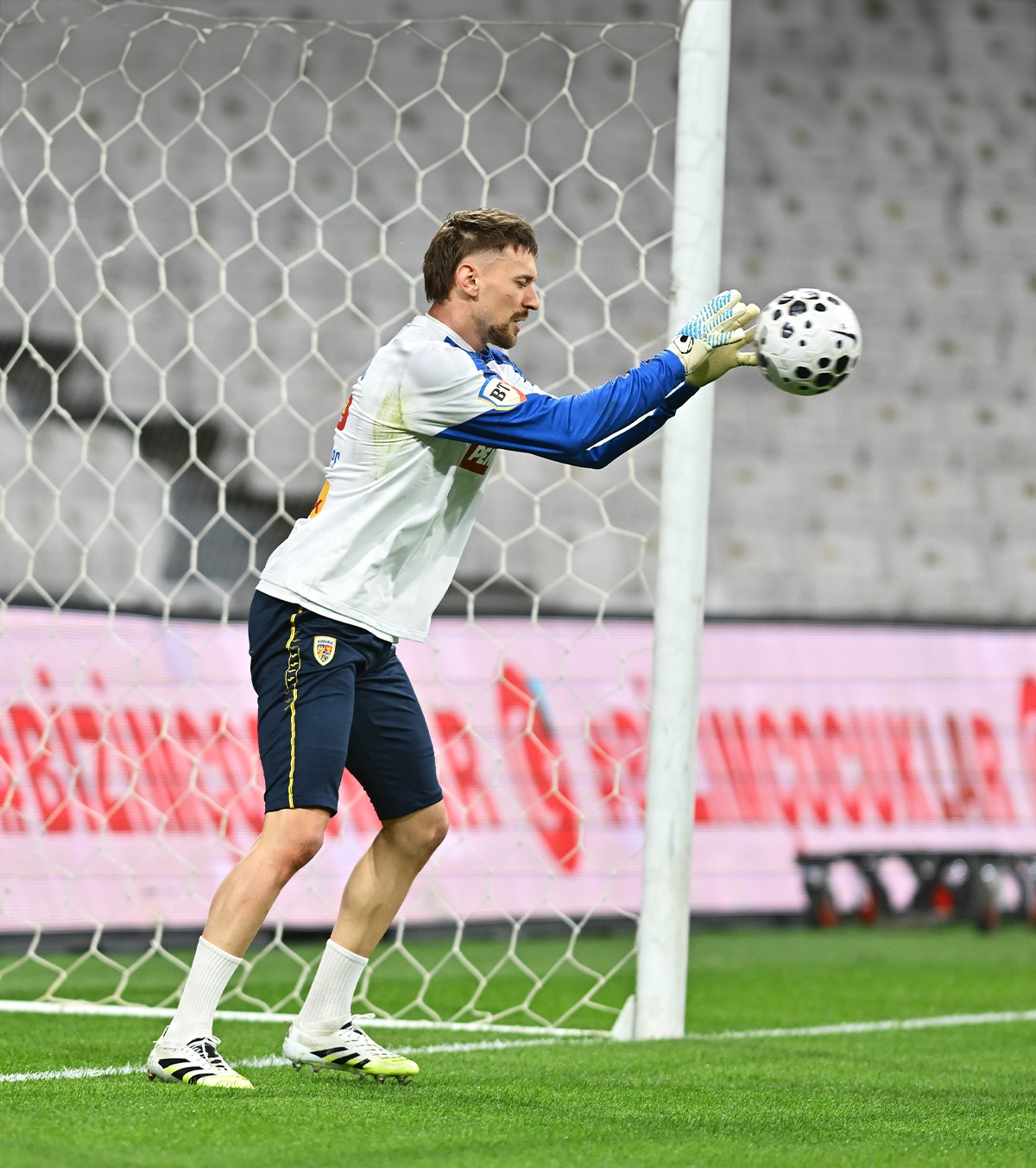 „M-a surprins ce-a făcut” După Pițurcă, și Edi Iordănescu îl arată cu degetul pe Ionuț Radu: „Există un protocol clar la națională”