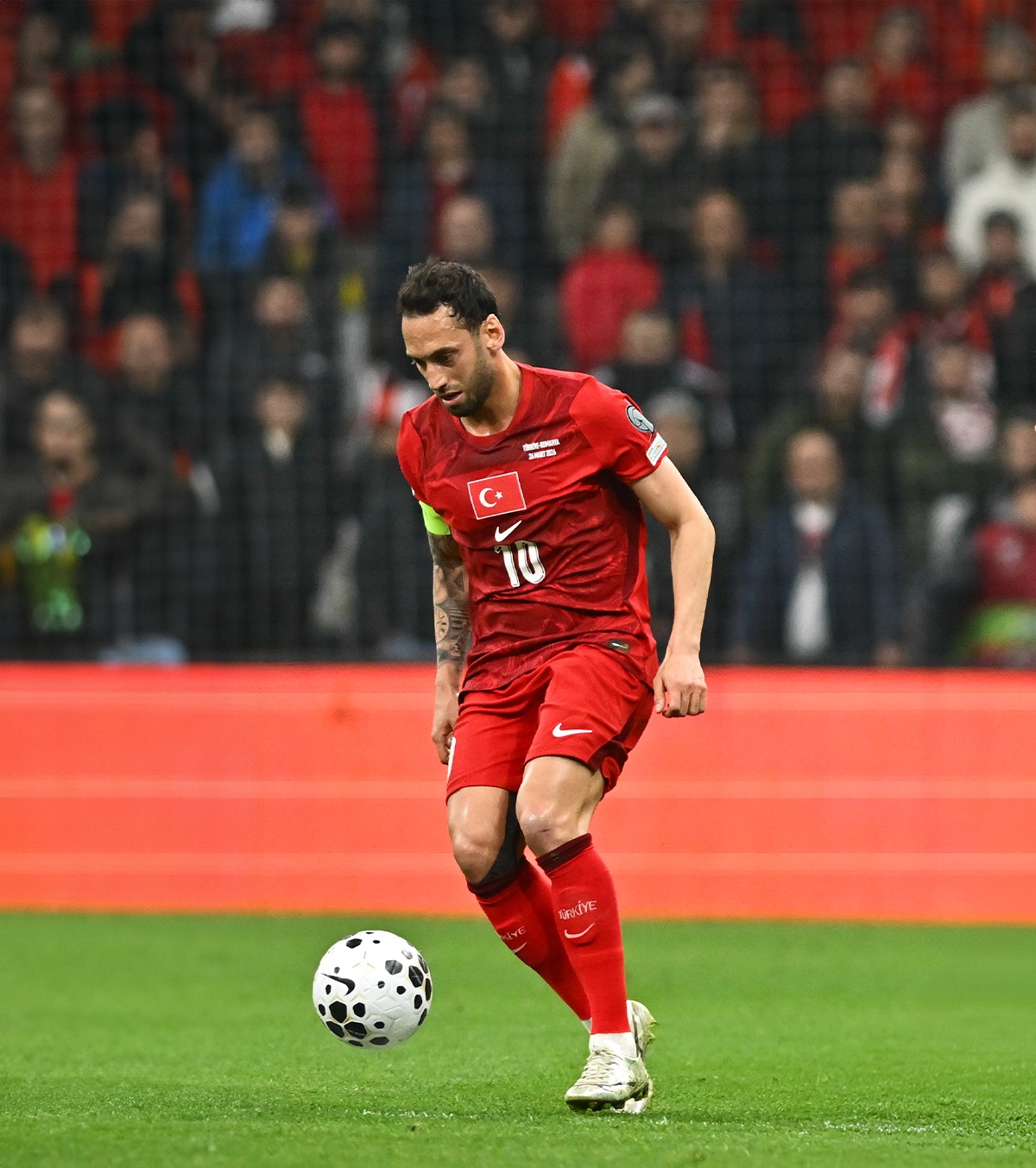 Reverența lui Calhanoglu Cuvinte uriașe ale căpitanului Turciei despre Lucescu: „El a construit această națională” + Ce i-a scris Chivu imediat după meci