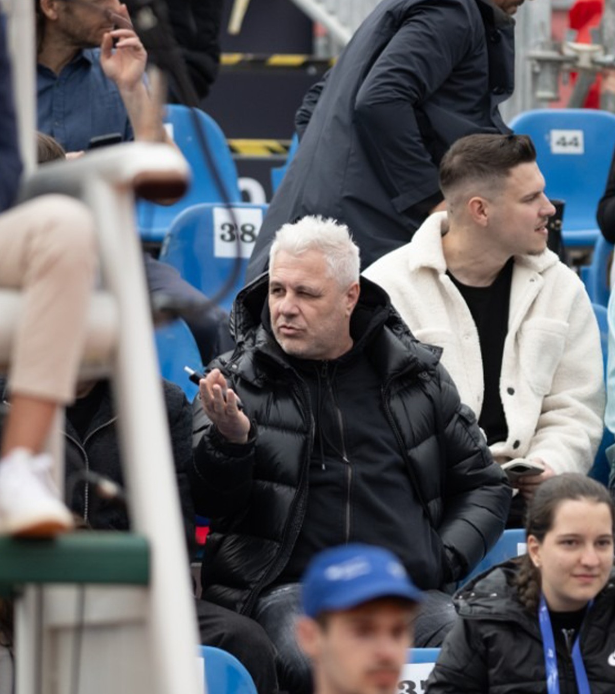 Șumudică, la tenis ca în peluză FOTO. I-a deranjat pe jucători la Țiriac Open: „Iar începe cu mizeriile” » Taxat de Dzumhur: „A făcut-o dinadins”