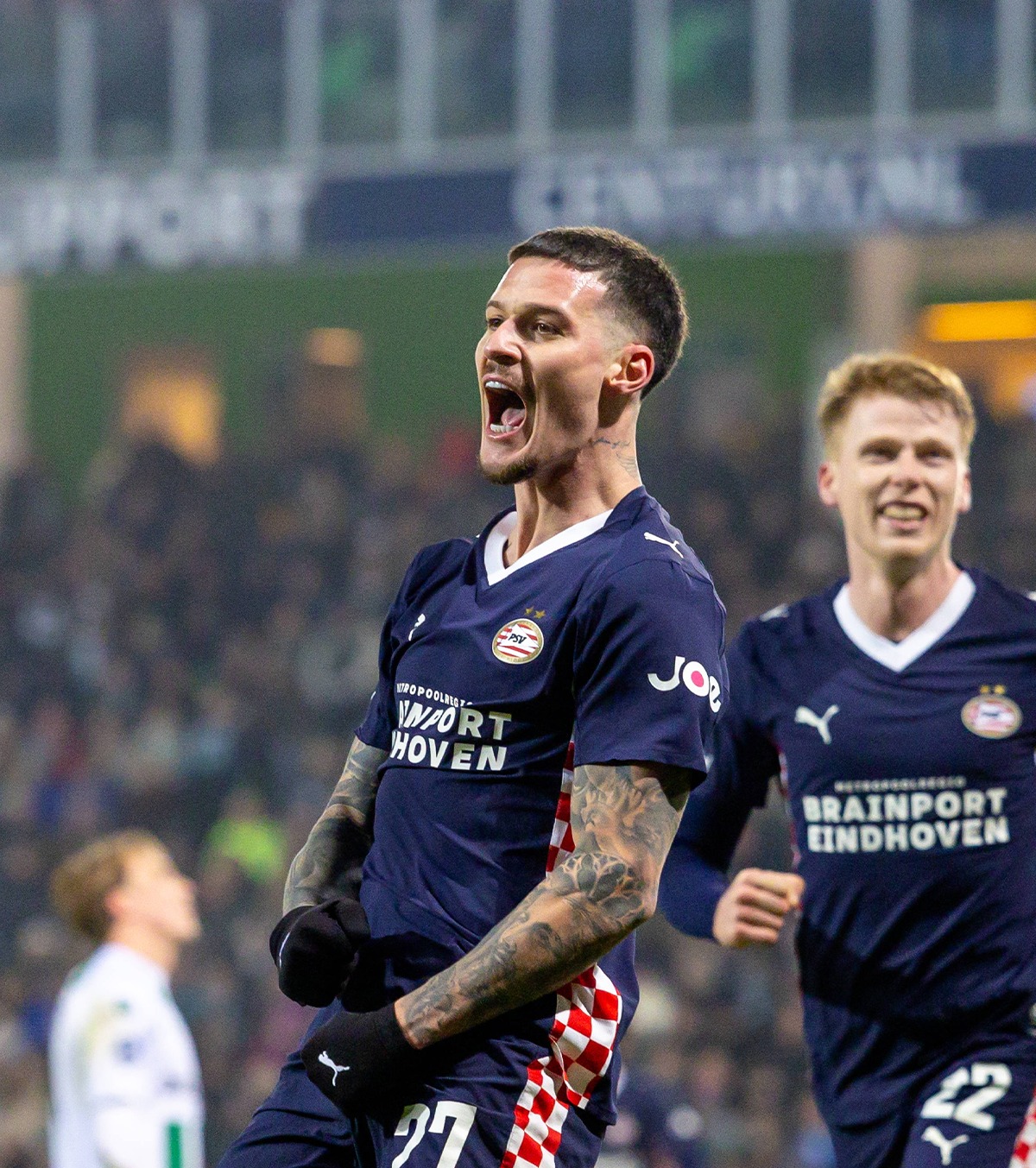 Dennis Man, campion al Olandei  PSV a câștigat titlul în Eredivisie, după ce Feyenoord s-a încurcat în deplasarea de la Volendam