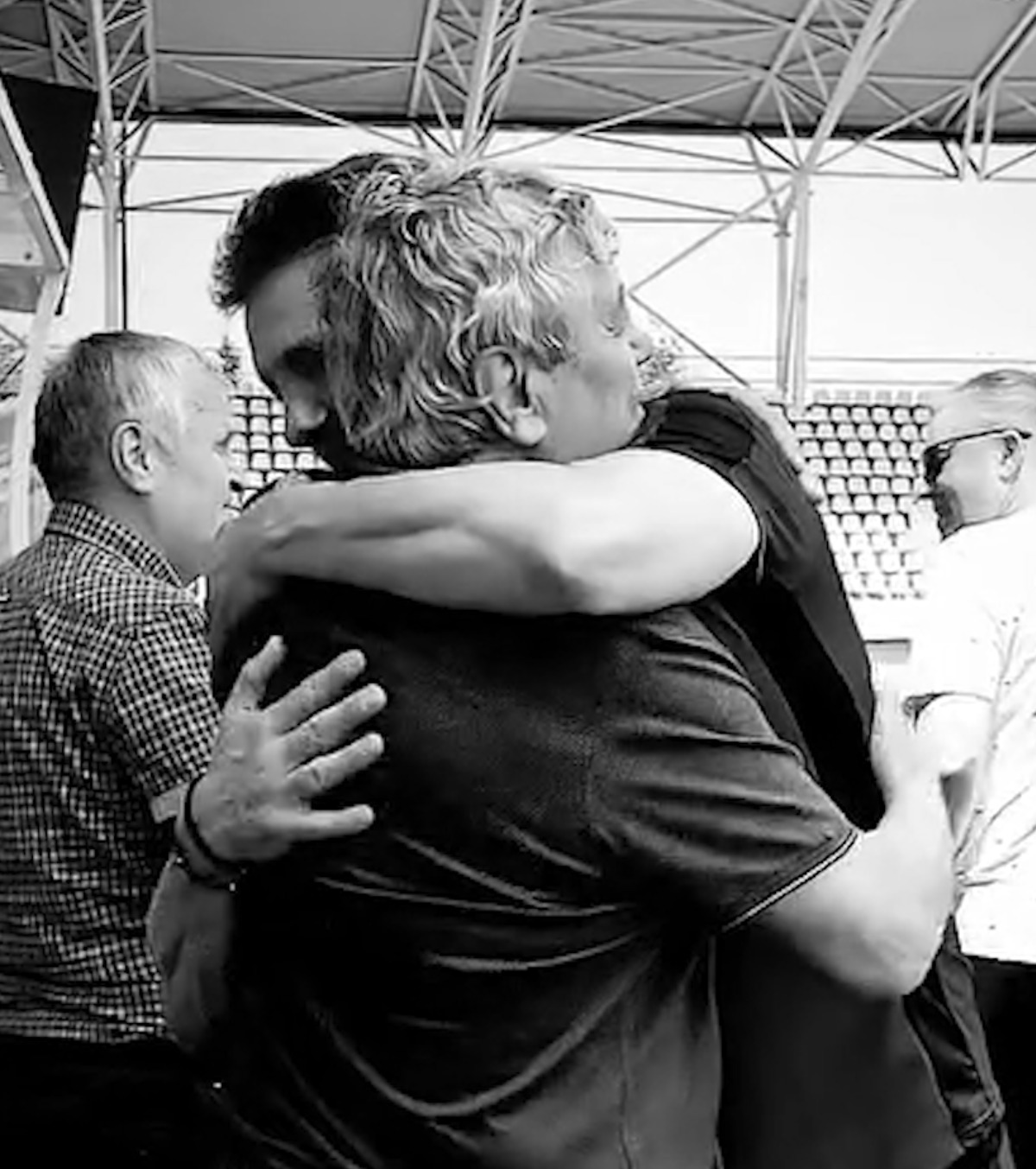 „Și-a dedicat viața fotbalului” Gică Popescu, mesaj sfâșietor după  decesul lui Mircea Lucescu: „Până în ultimul minut”