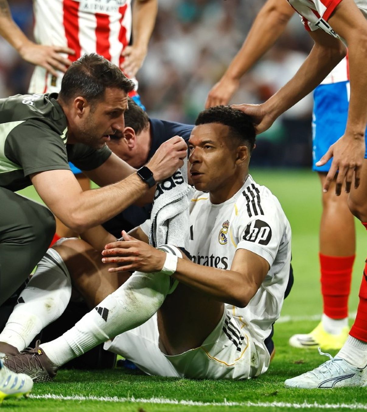 Mbappe, plin de sânge! FOTO. Moment șocant în La Liga. Starul lui Real Madrid a avut nevoie de intervenția medicilor