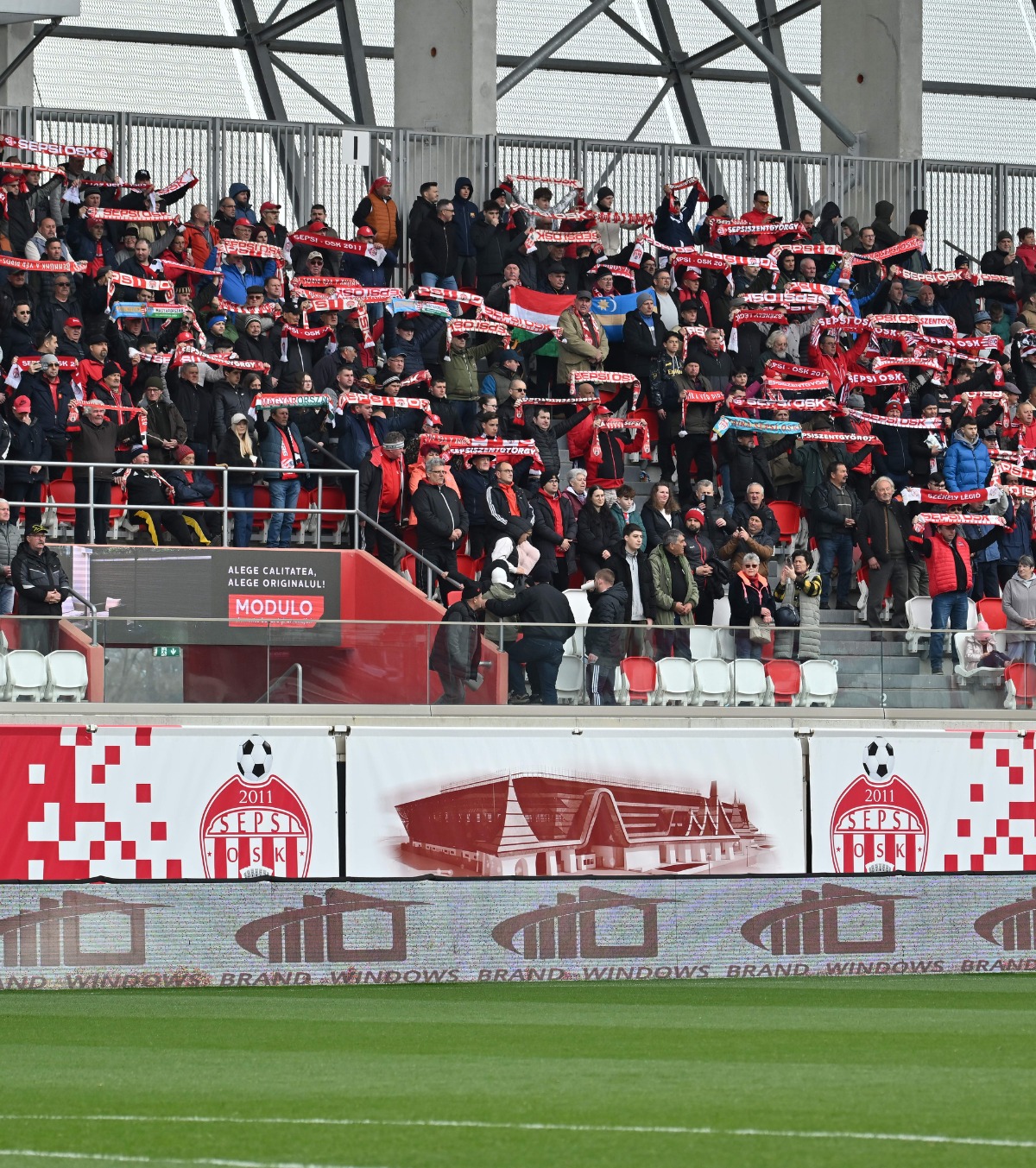 Moment controversat la Sepsi - Steaua A fost difuzat un cântec asociat partidului lui  Viktor Orban + scandări de susținere pentru prim-ministrul Ungariei, înainte de alegeri