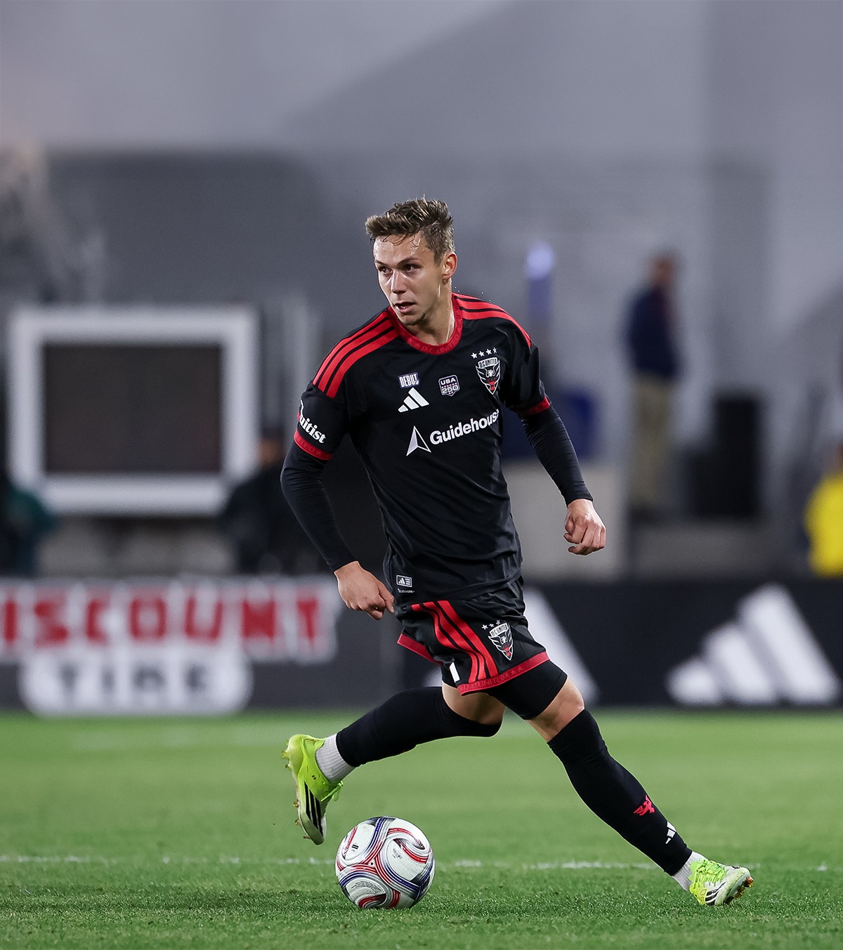 „Nu a fost ușor pentru el” Louis Munteanu, încă o prestație ștearsă în MLS » Ce a spus antrenorul lui DC United despre român