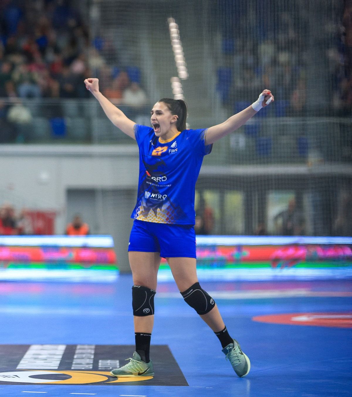 România, victorie fără emoții  „Tricolorele” au câștigat în Polonia și s-au calificat în Final Four-ul EHF Euro Cup