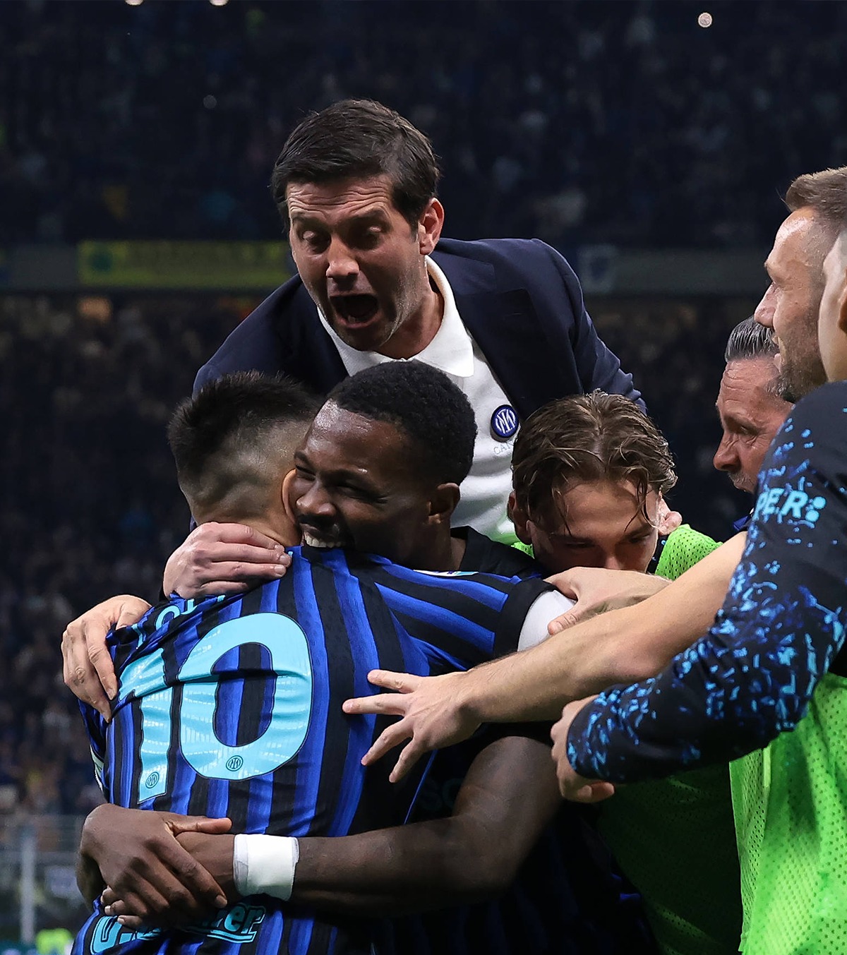 „Ne atingem obiectivul”  Cristi Chivu, aproape de titlu și pus pe glume » Conte și Allegri, țintele românului: „Spun și eu ca ei”