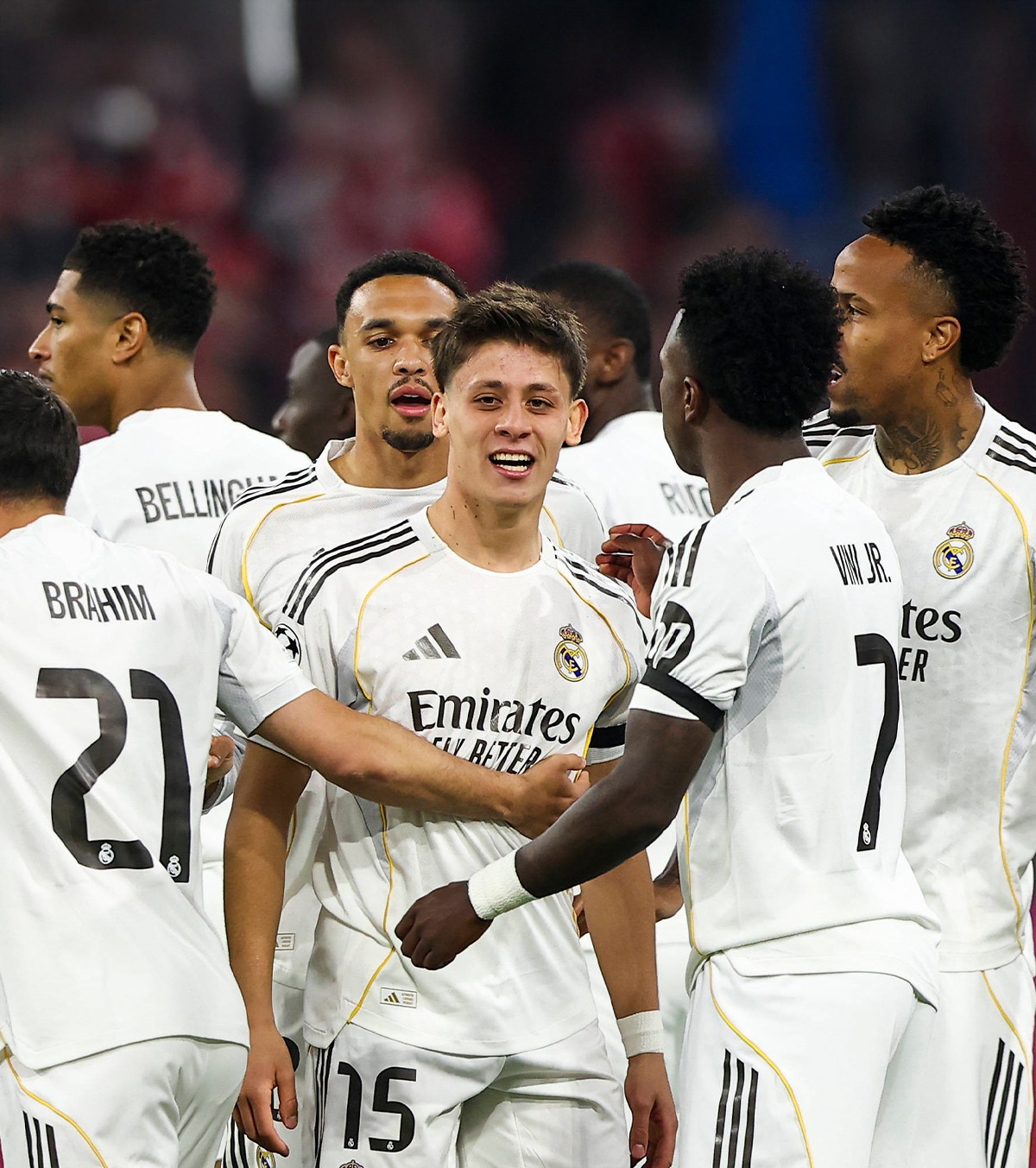 Arda Guler, ce torpilă! Un nou gol fabulos al turcului, în Bayern - Real Madrid! Șutul în vinclu, din lovitură liberă, l-a dărâmat pe Neuer!