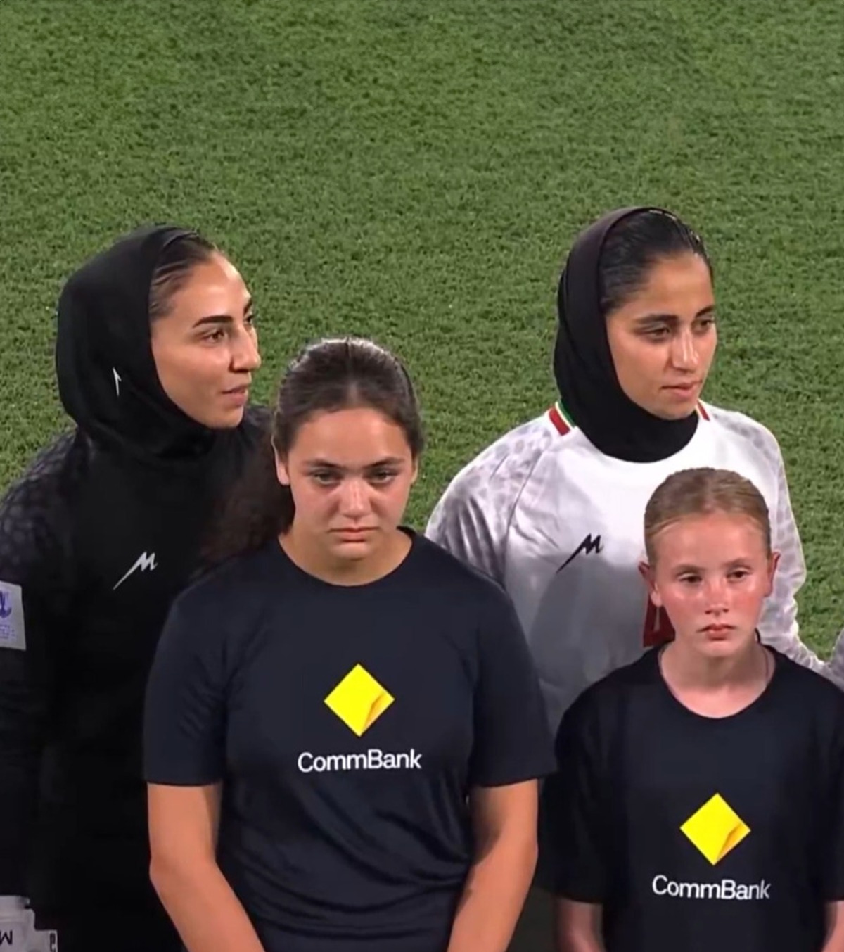 Iraniencele au rupt tăcerea Primele declarații publice făcute de jucătoarele catalogate „trădătoare” după protestul de la Cupa Asiei