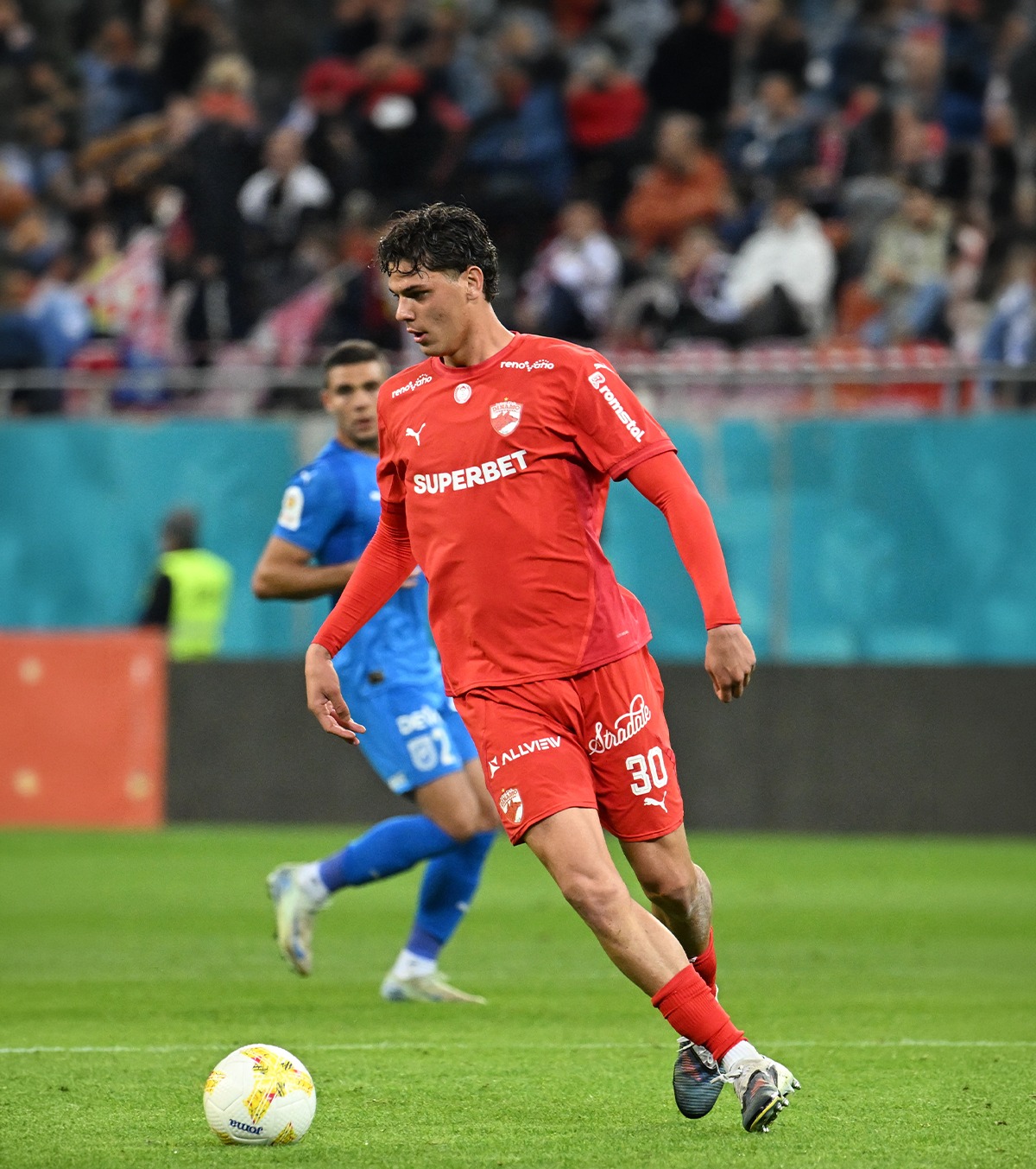 Noul star al lui Dinamo Un fost mare fotbalist de la U Craiova îl laudă pe elevul lui Kopic: „Copilul ăsta mi-a plăcut”