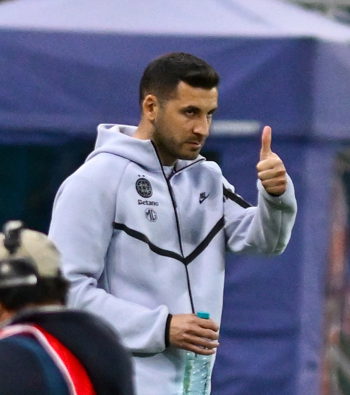 A1 ghid la roș-albaștri Cum a reacționat Lucian Filip la primul meci ca antrenor la FCSB după Rădoi. Ghidează non-stop jucătorii