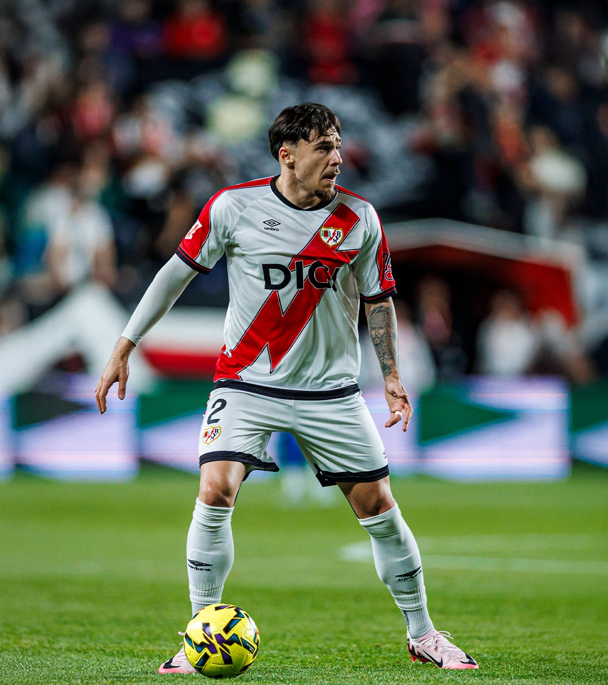 Fază bizară în La Liga  FOTO. Arbitrul a anulat golul lui Rayo și a dictat penalty pentru adversari, la un fault comis de Rațiu