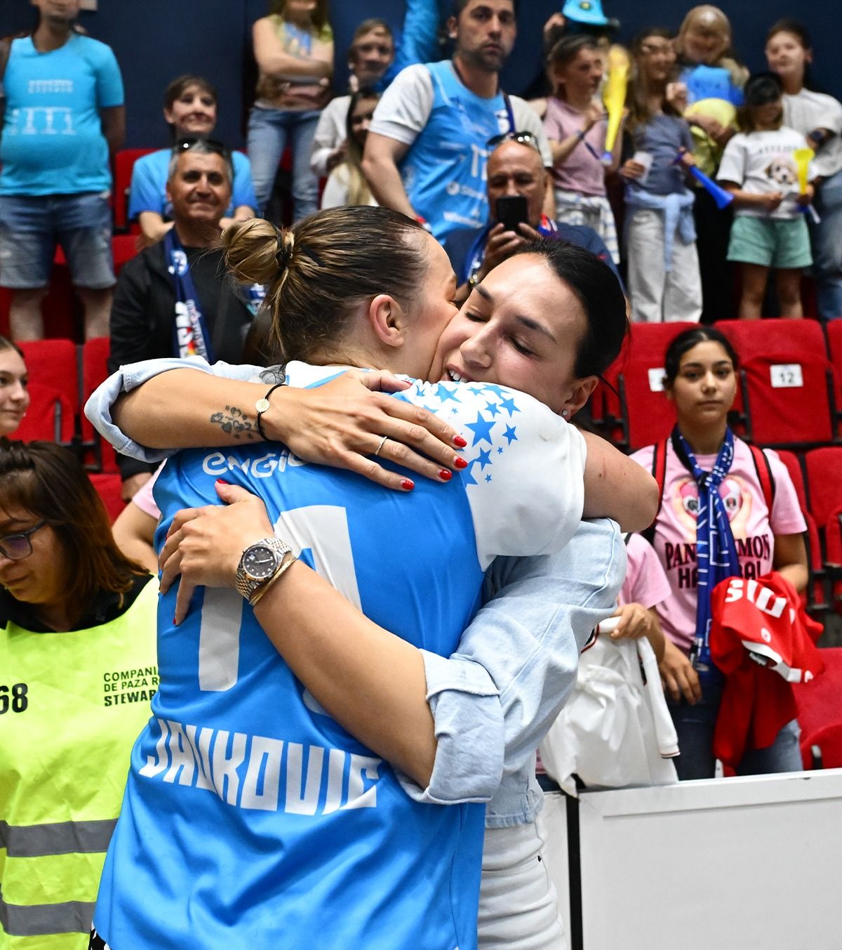 Cristina Neagu, încrezătoare Adversarul pe care CSM București ar trebui să-l evite după calificarea în Final 4: „Dacă nu dai de ele ai șanse mari să joci finala”