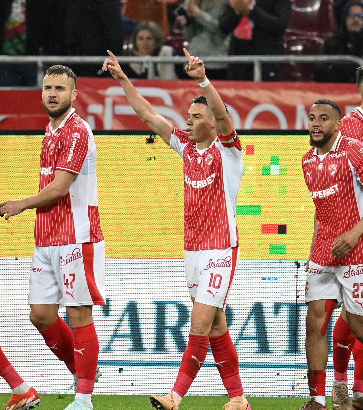 „Ăsta e obiectivul nostru” VIDEO. Cîrjan, euforic: „Simt că echipa e în formă” + ce a spus despre decizia lui Kopic de a-l trece pe bancă