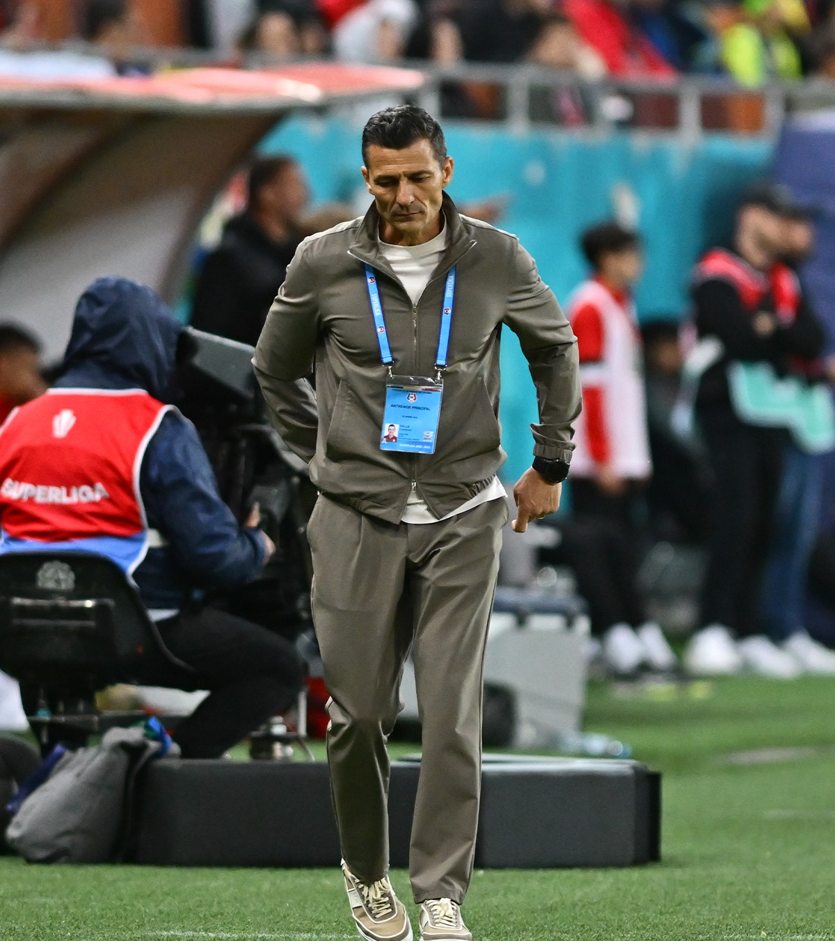  „O umilință, o rușine!” VIDEO. Costel Gâlcă a pus tunurile pe jucători: „N-am arătat niciodată așa”