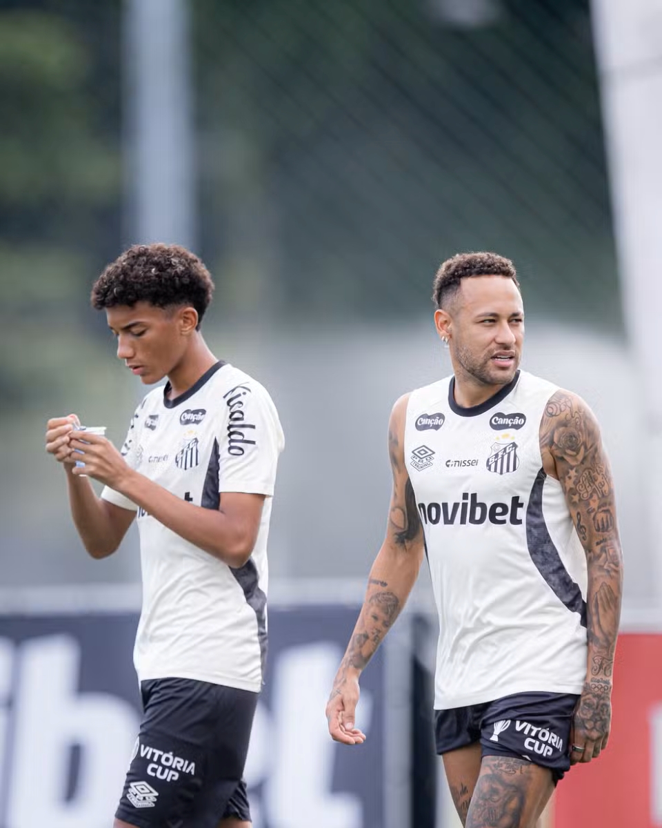 Robinho Junior și Neymar (FOTO: Raul Baretta/Santos FC)