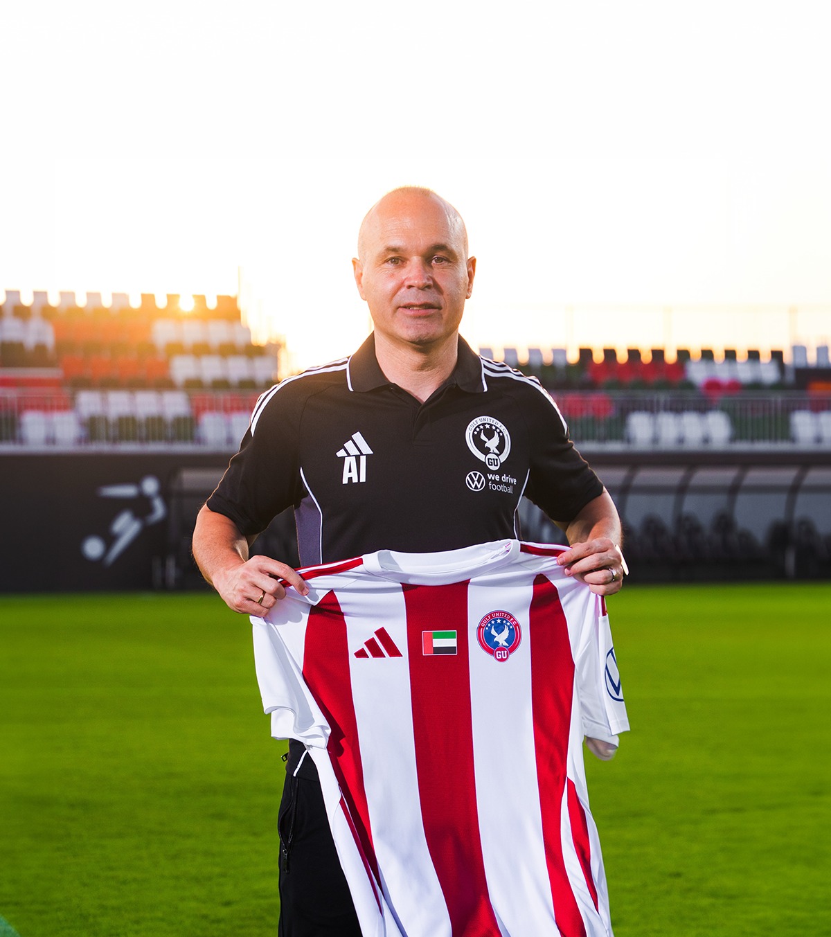 Iniesta a devenit antrenor  FOTO. Destinație surprinzătoare pentru legenda Barcelonei: „Mi se pare locul ideal”