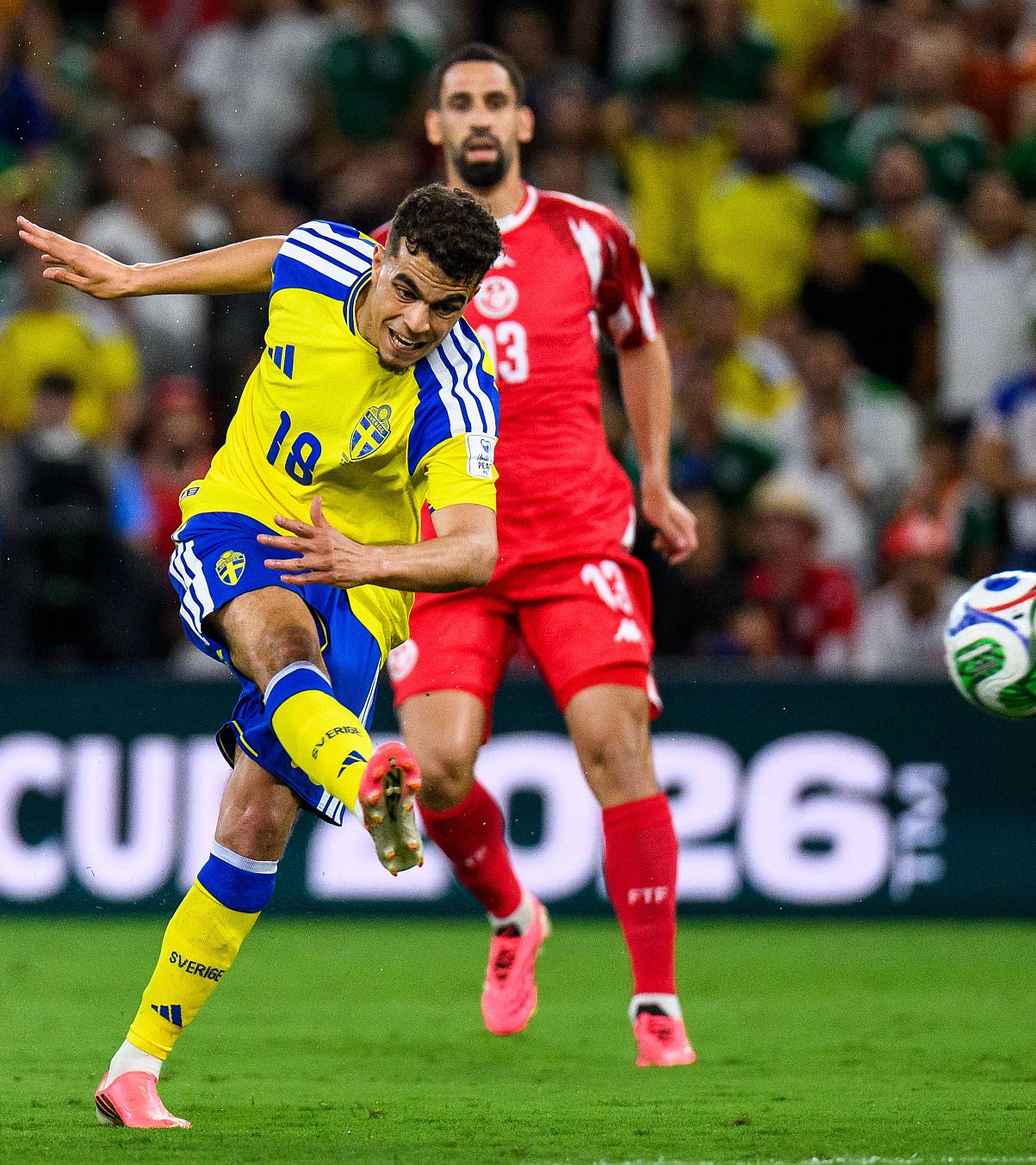 Le-a cerut scuze adversarilor! FOTO. Suedezul Ayari, viitorul adversar al României, două goluri superbe la debutul la Mondial. De ce i-a părut rău