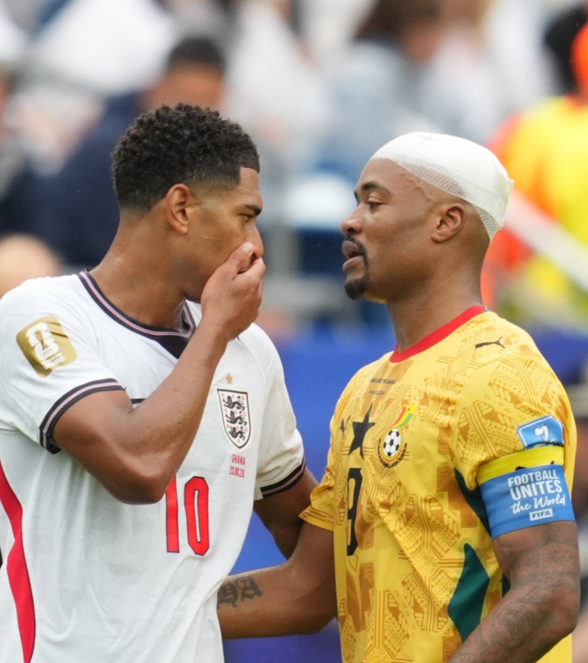 Și-a acoperit gura și nu a luat roșu De ce Jude Bellingham nu a fost eliminat în Anglia - Ghana