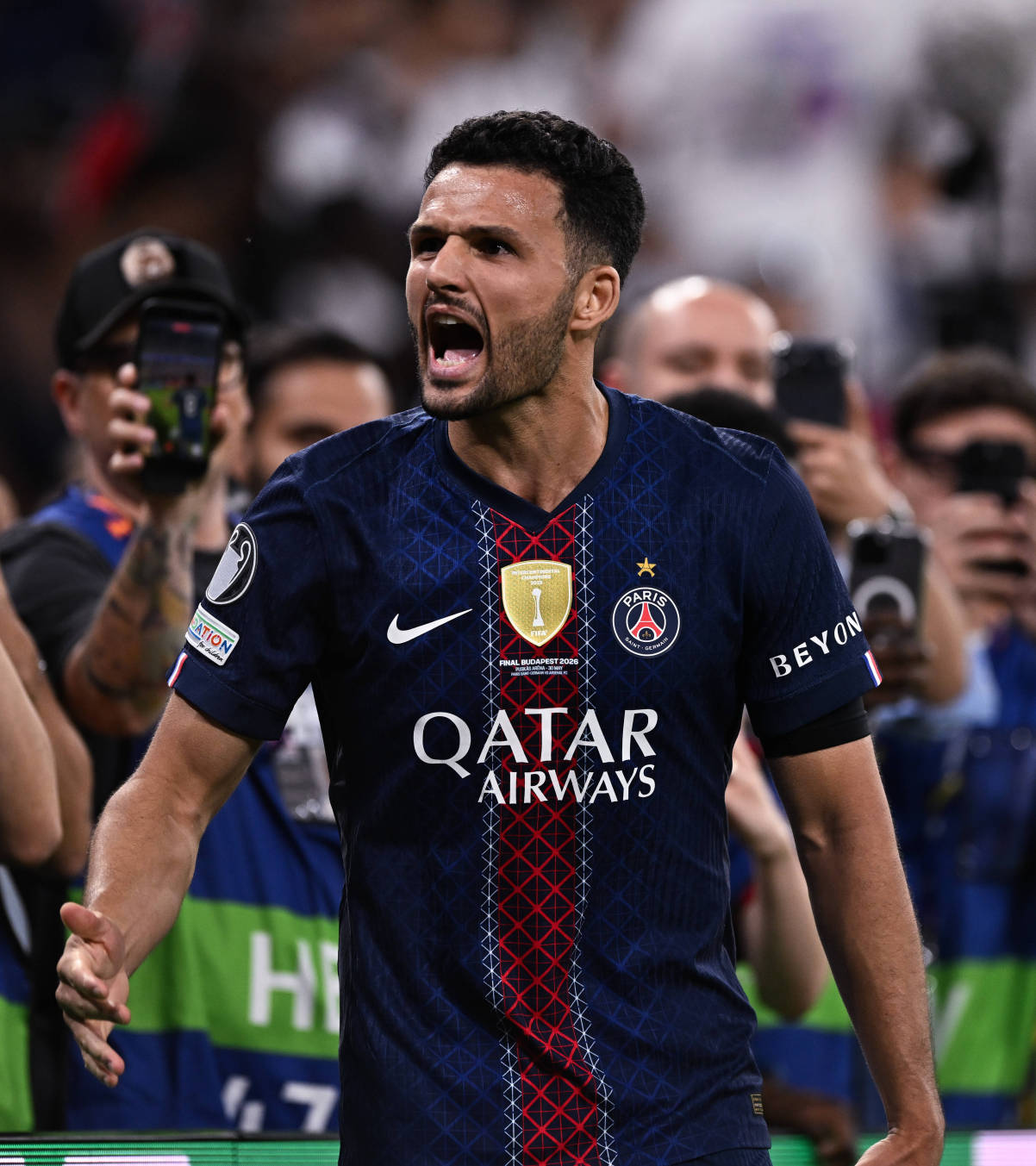 AC Milan doboară recorduri A bătut palma cu PSG. Este cel mai scump transfer din istoria clubului!