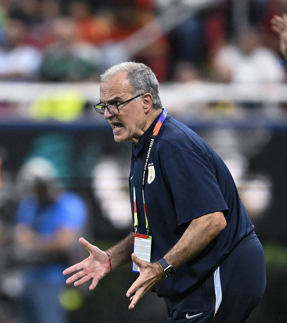„El Loco” a urlat la ziariști! FOTO. Marcelo Bielsa, explozie de furie după eliminarea Uruguayului. Cum a explicat drama naționalei