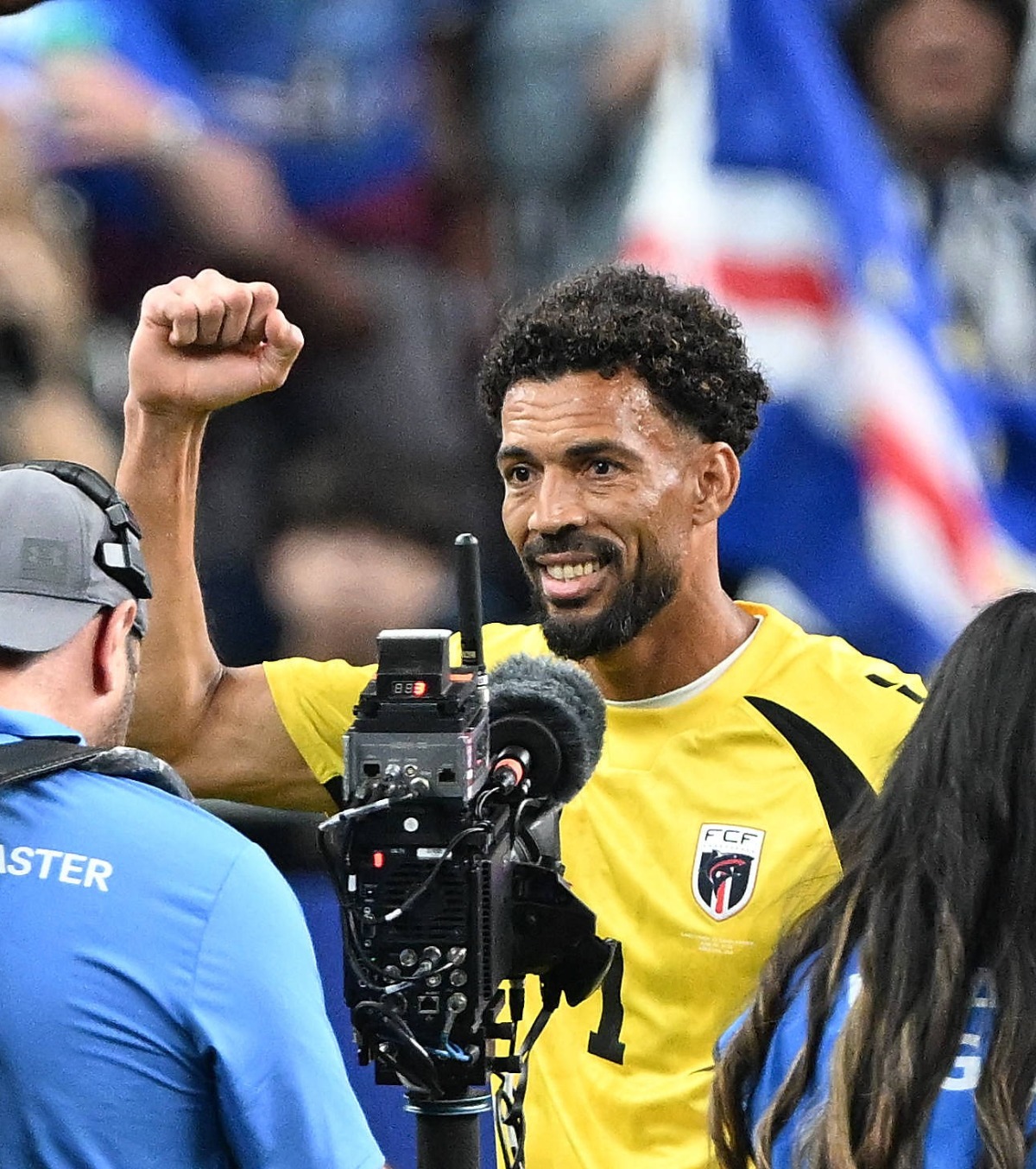 Vozinha a închis dezbaterea soccer vs. football Necunoscut la startul Mondialului, portarul Capului Verde i-a șocat pe americani! E peste toate vedetele lor