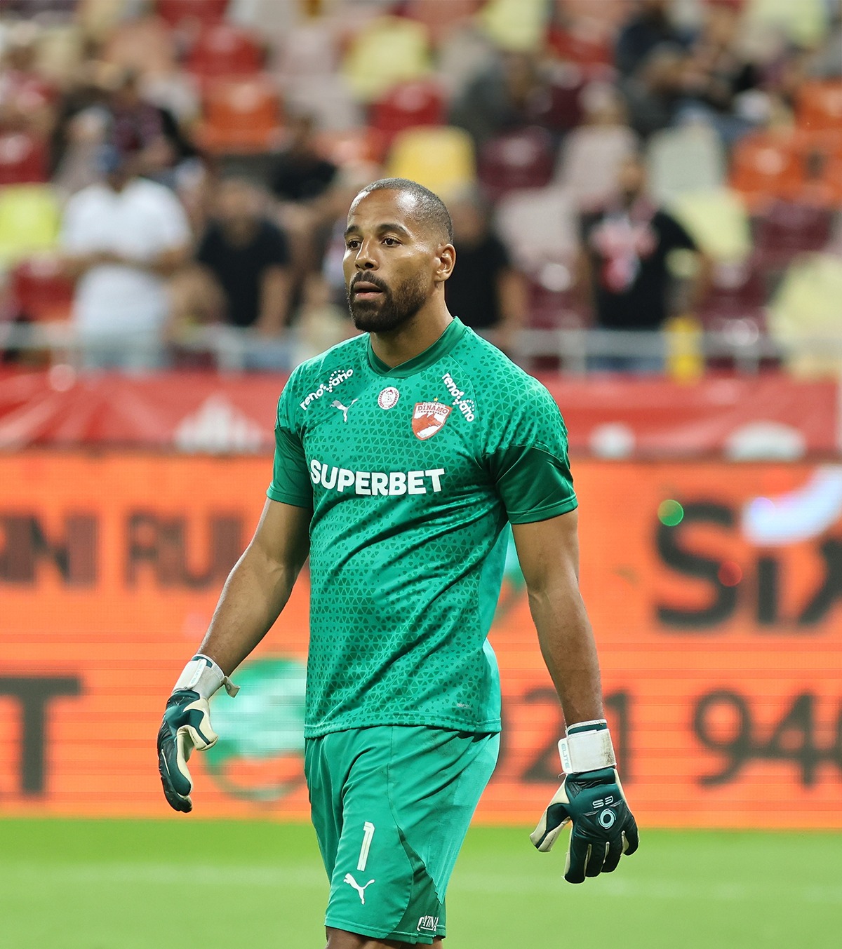 Epassy are zilele numărate la Dinamo Andrei Nicolescu anunță: „Nuno Campos îşi doreşte altceva”. De ce jucători mai au nevoie „câinii”